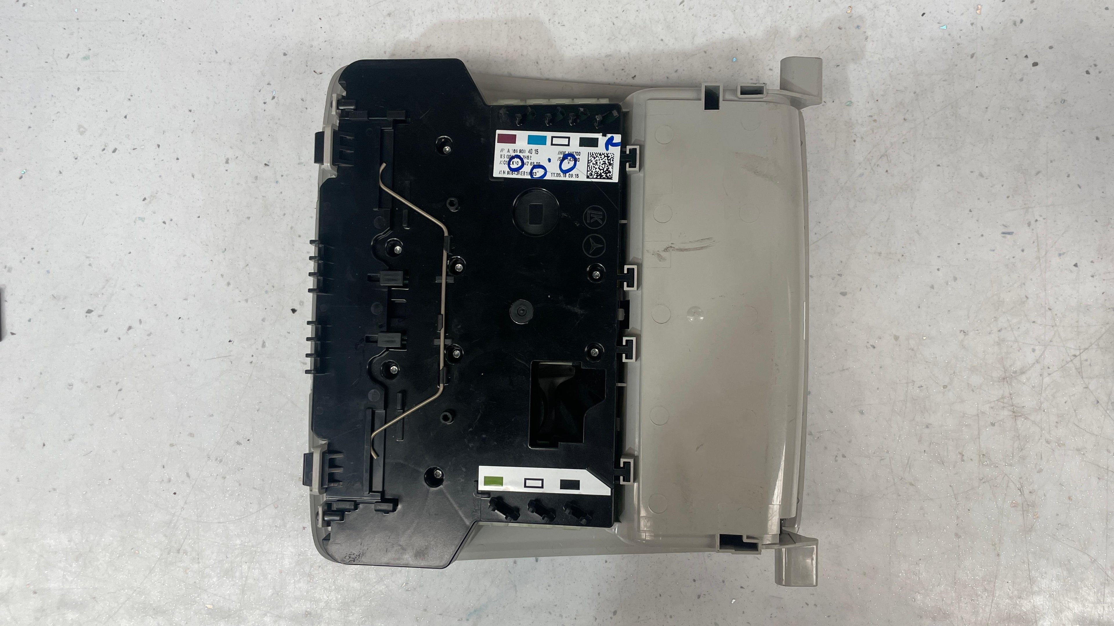 A1669004015 MERCEDES FUSE RELAY CONTROL