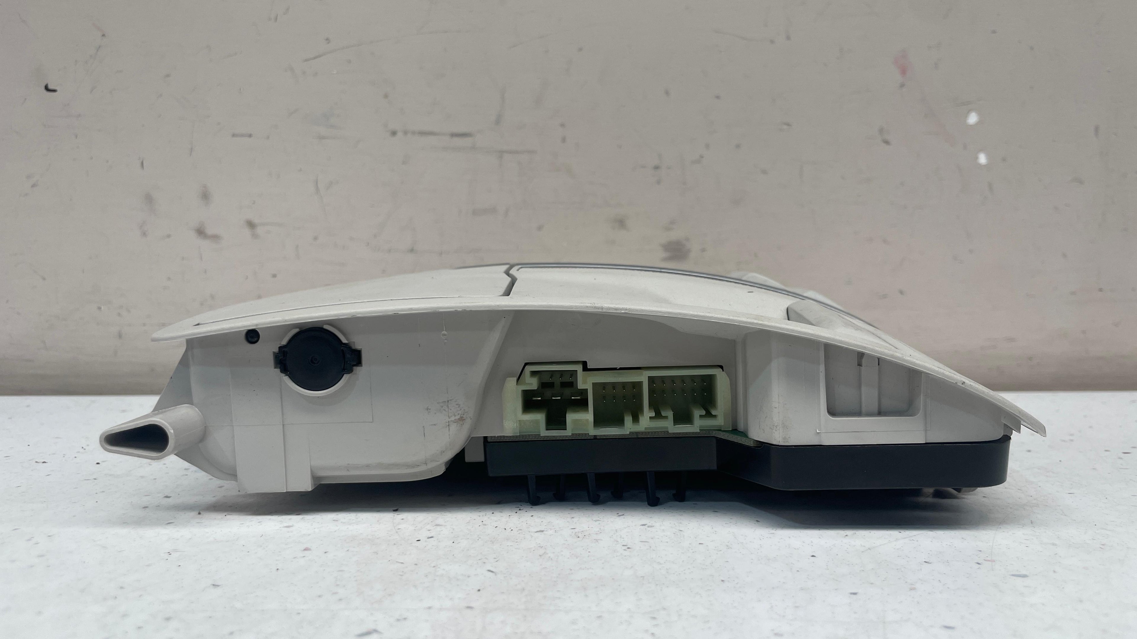 A1669004015 MERCEDES FUSE RELAY CONTROL