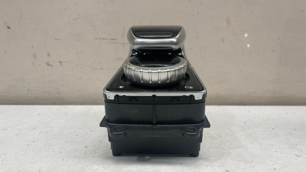 A1669004919   MERCEDES GLE W166 COMAND TOUCHPAD CONTROLLER