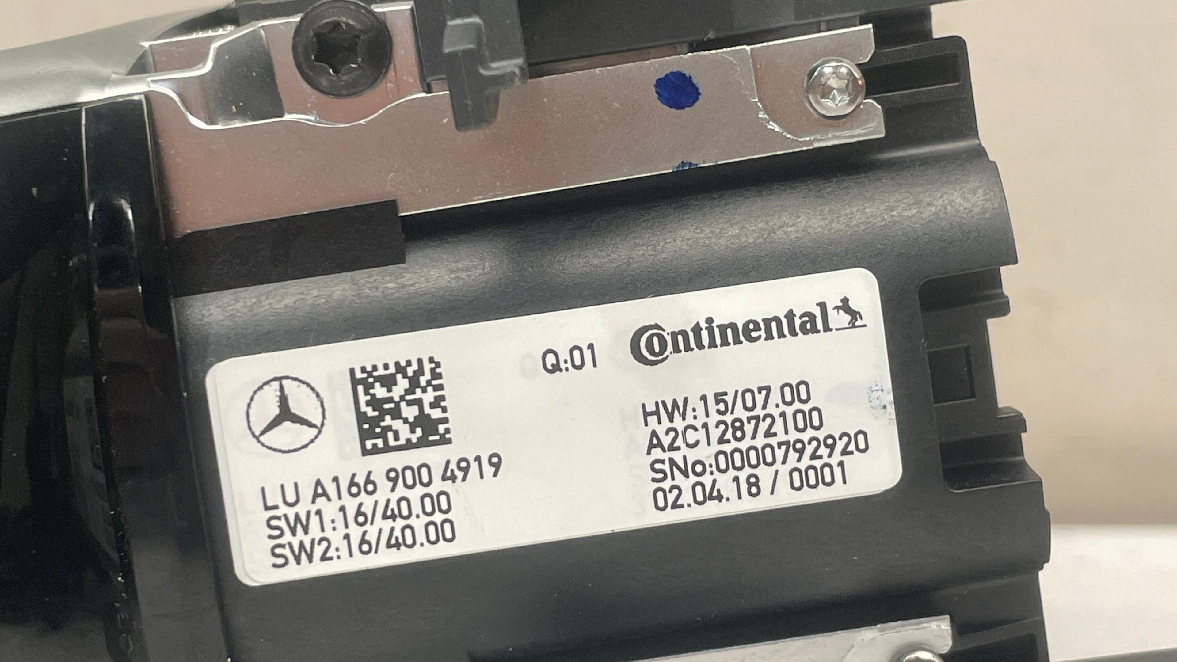 A1669004919   MERCEDES GLE W166 COMAND TOUCHPAD CONTROLLER