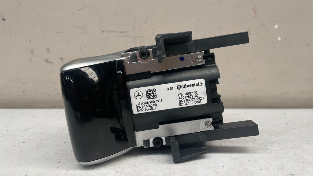 A1669004919   MERCEDES GLE W166 COMAND TOUCHPAD CONTROLLER