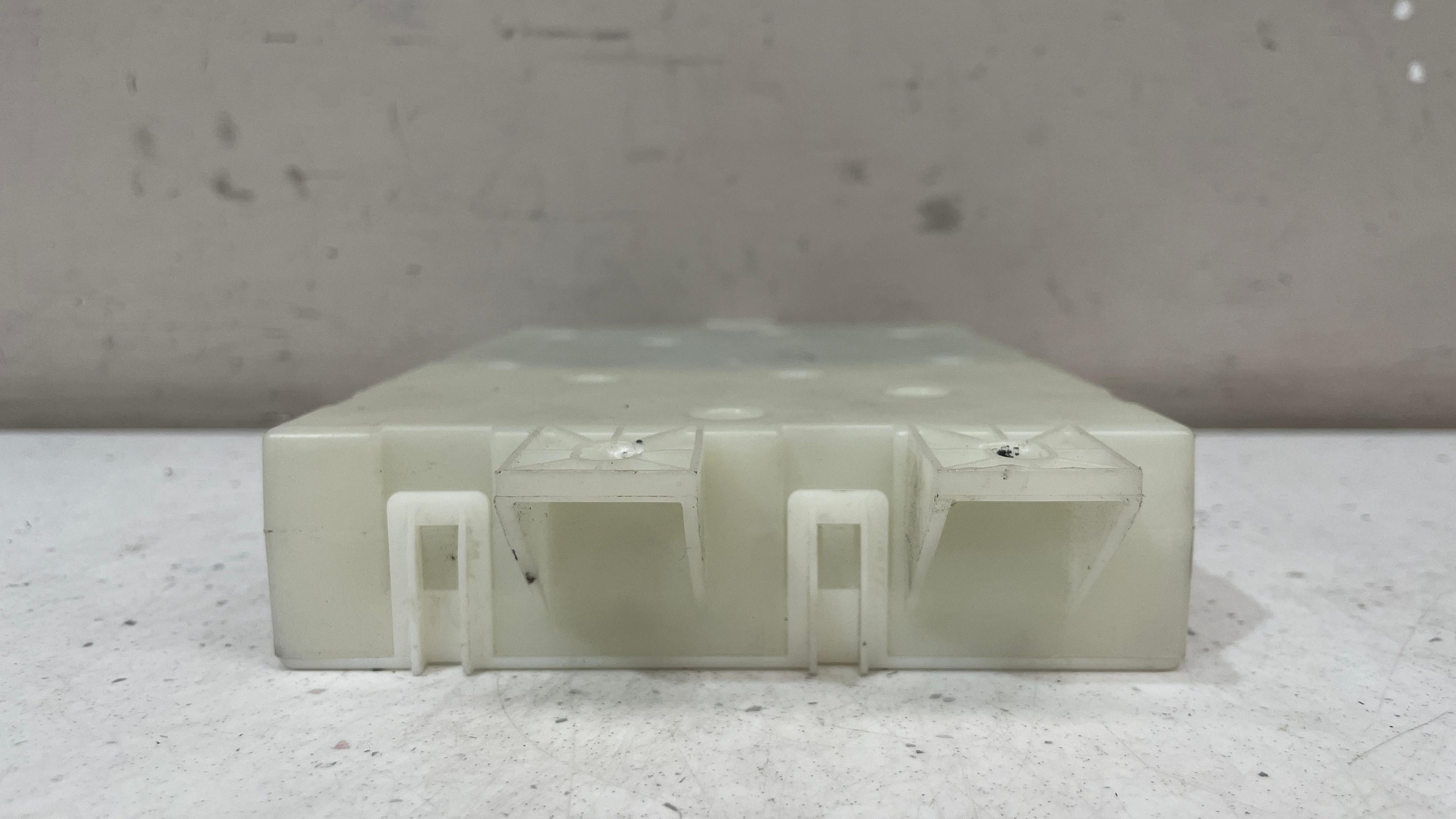A1669004519 MERCEDES REAR SAM FUSE CONTROL