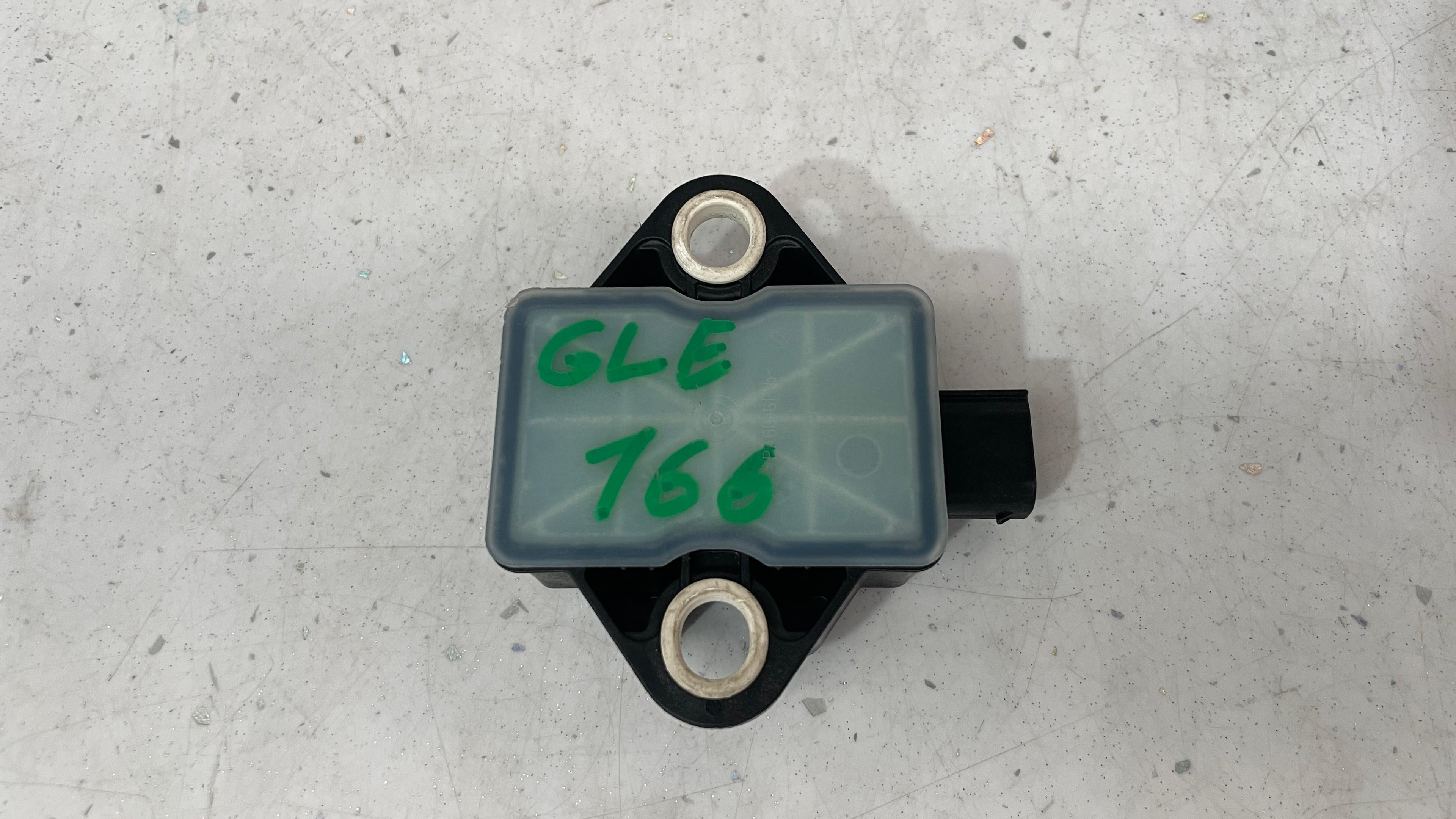 A0065422618 MERCEDES W166  ELECTRONIC  YAW RATE SENSOR