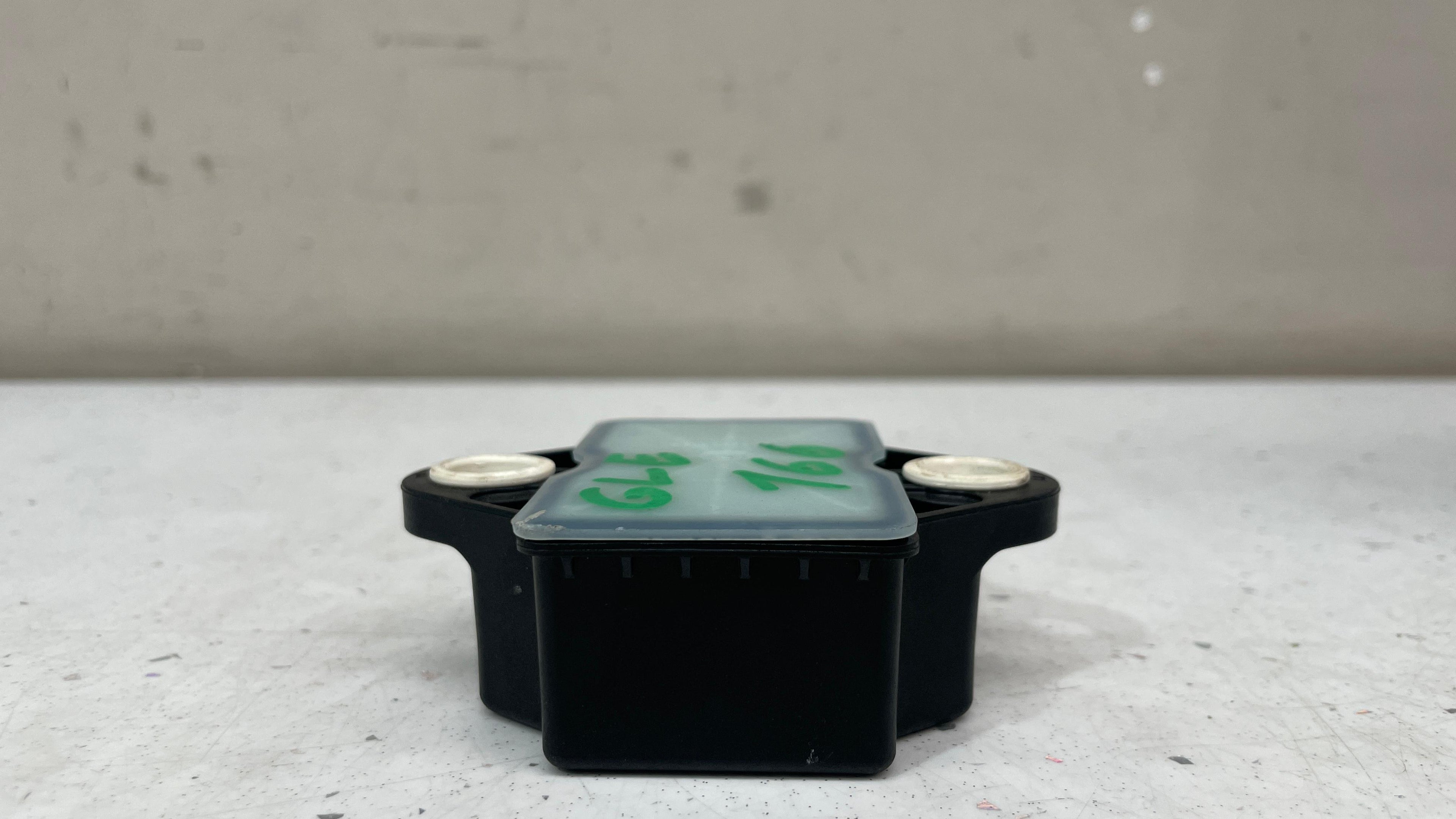 A0065422618 MERCEDES W166  ELECTRONIC  YAW RATE SENSOR