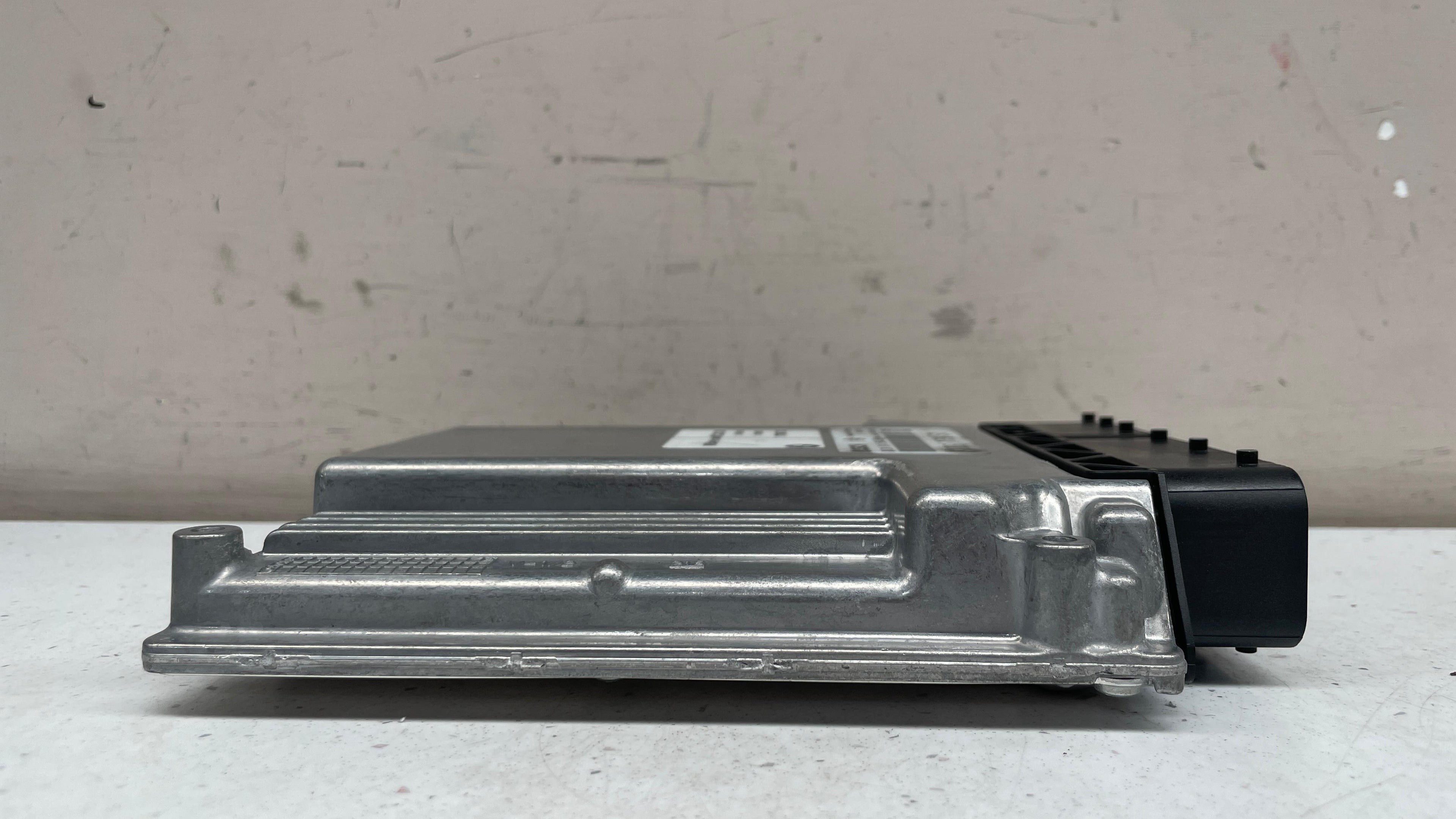 7796571  BMW X3  ENGINE CONTROL UNIT ECU