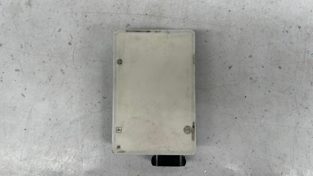 A0009055103 MERCEDES  BLIND SPOT RADAR  DISTANCE  SENSOR MODULE