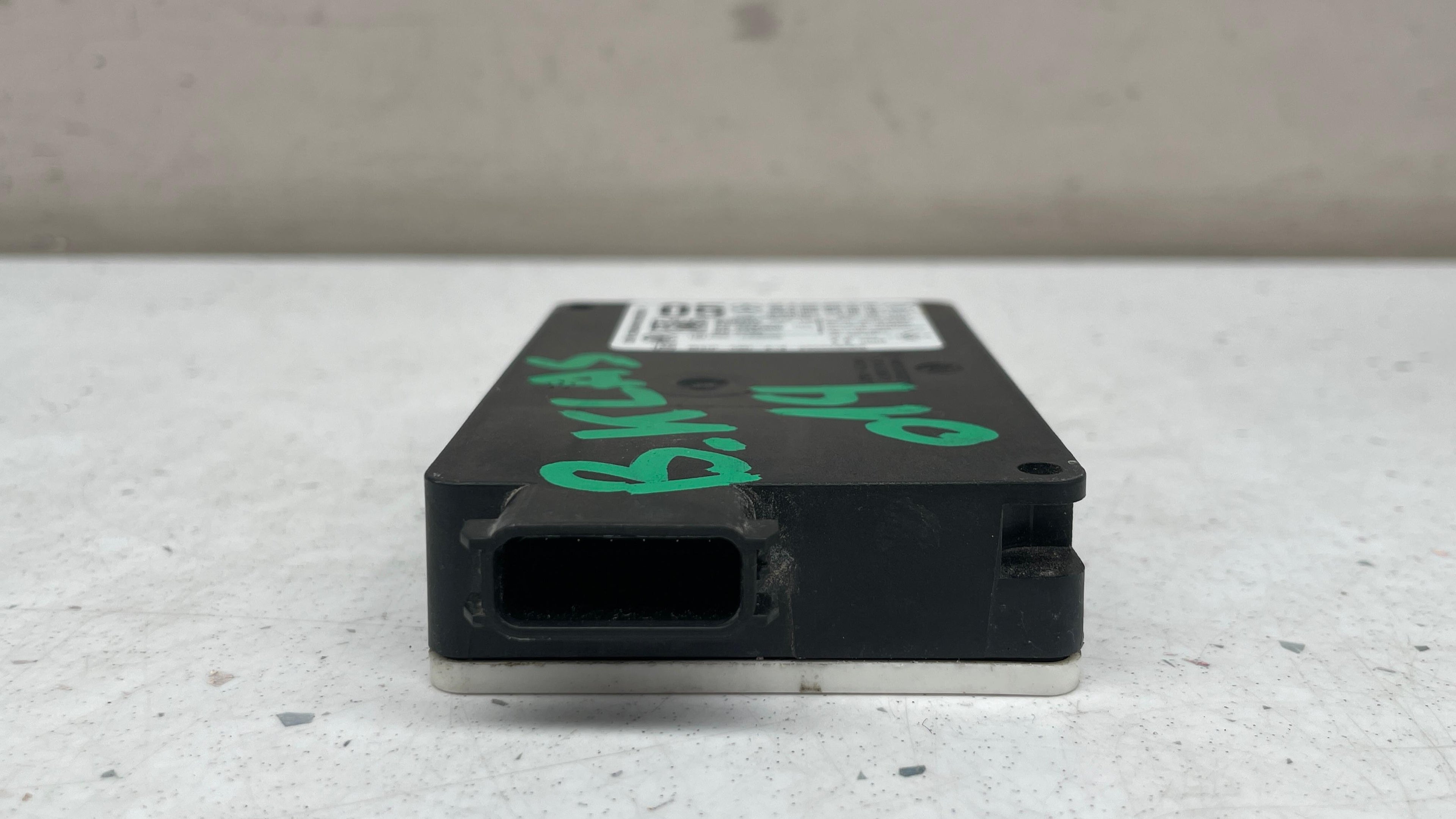 A0009055103 MERCEDES  BLIND SPOT RADAR  DISTANCE  SENSOR MODULE