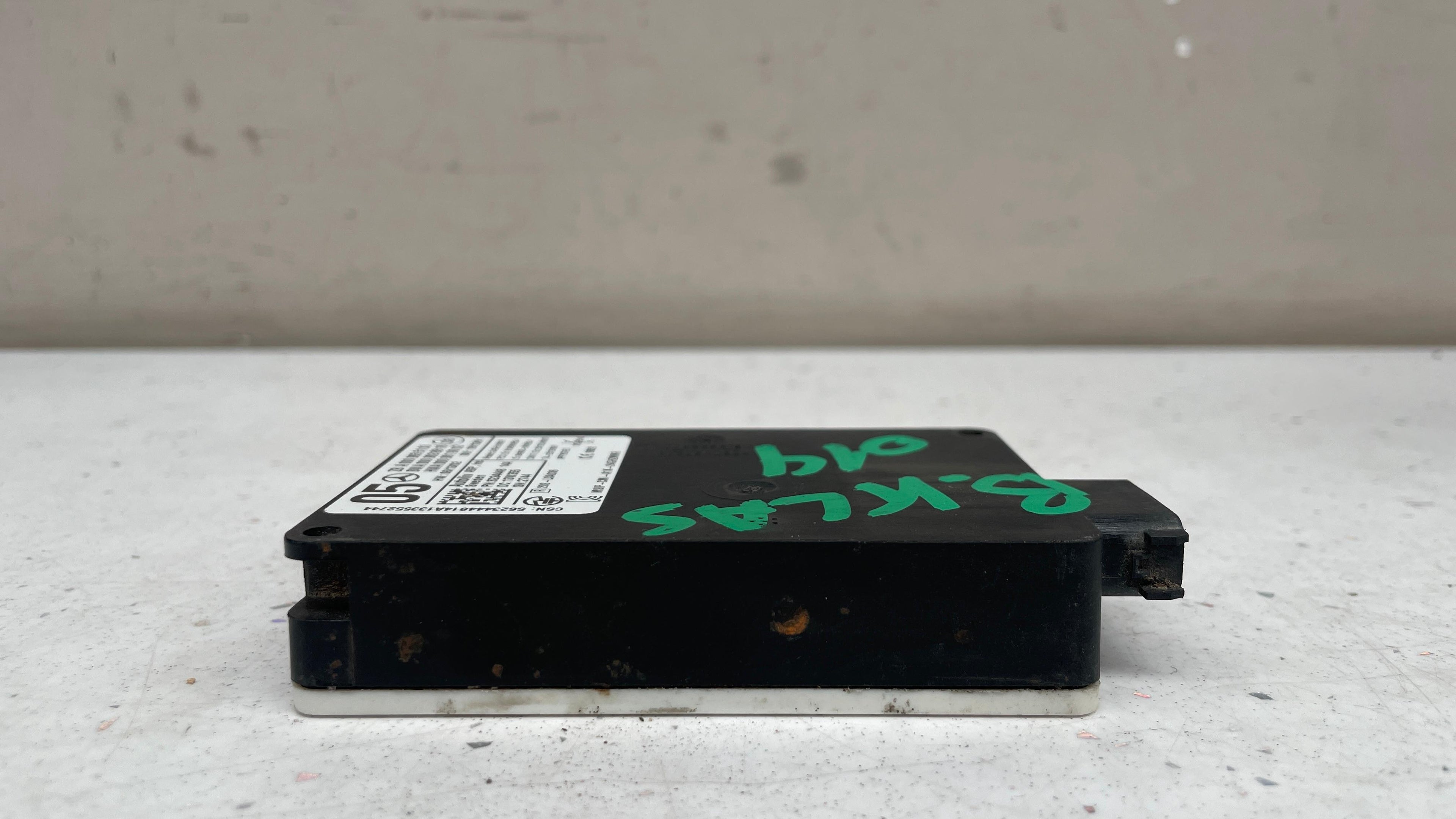A0009055103 MERCEDES  BLIND SPOT RADAR  DISTANCE  SENSOR MODULE