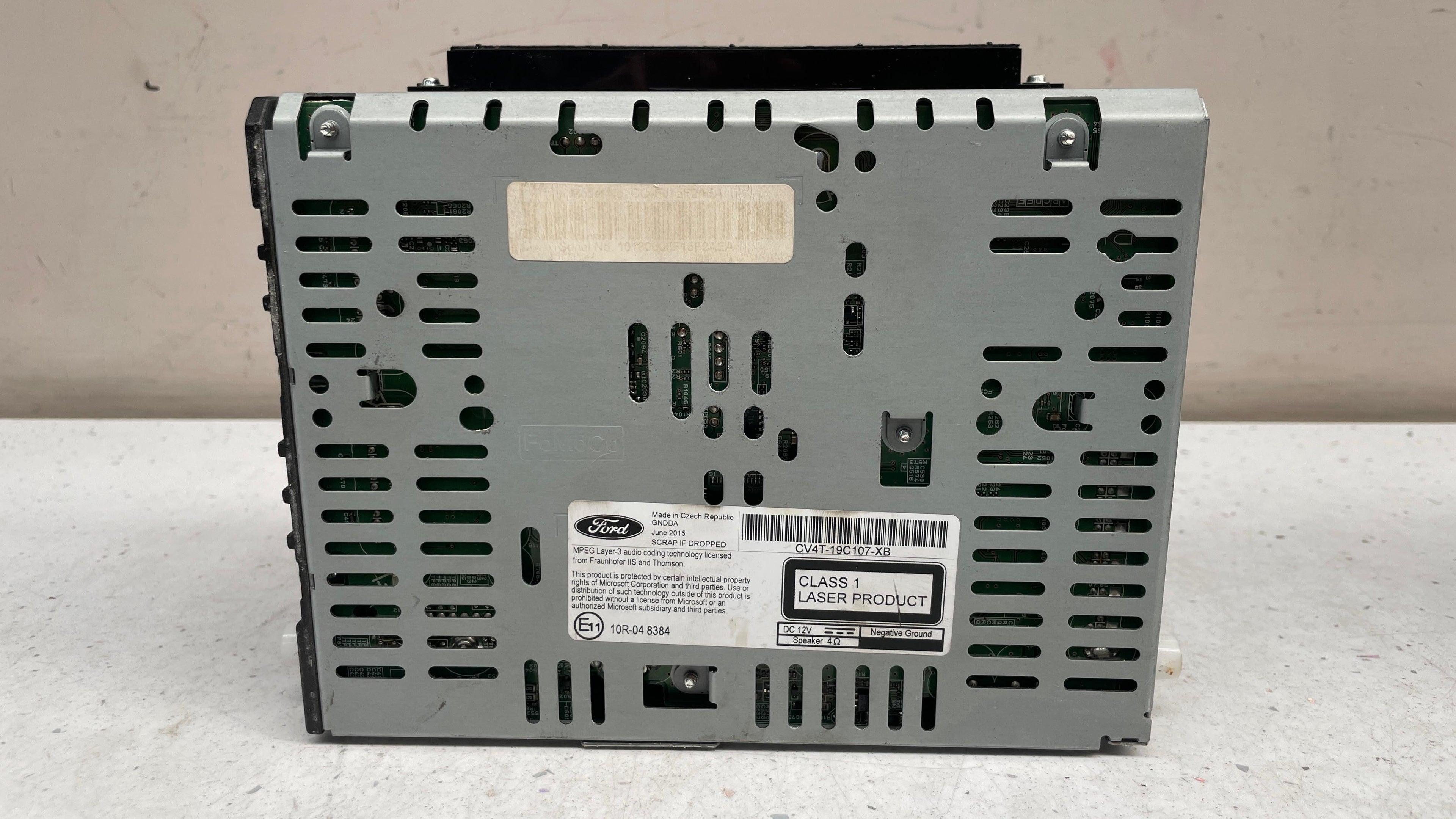 CV4T-19C107-XB FORD CD RADIO HEAD UNIT