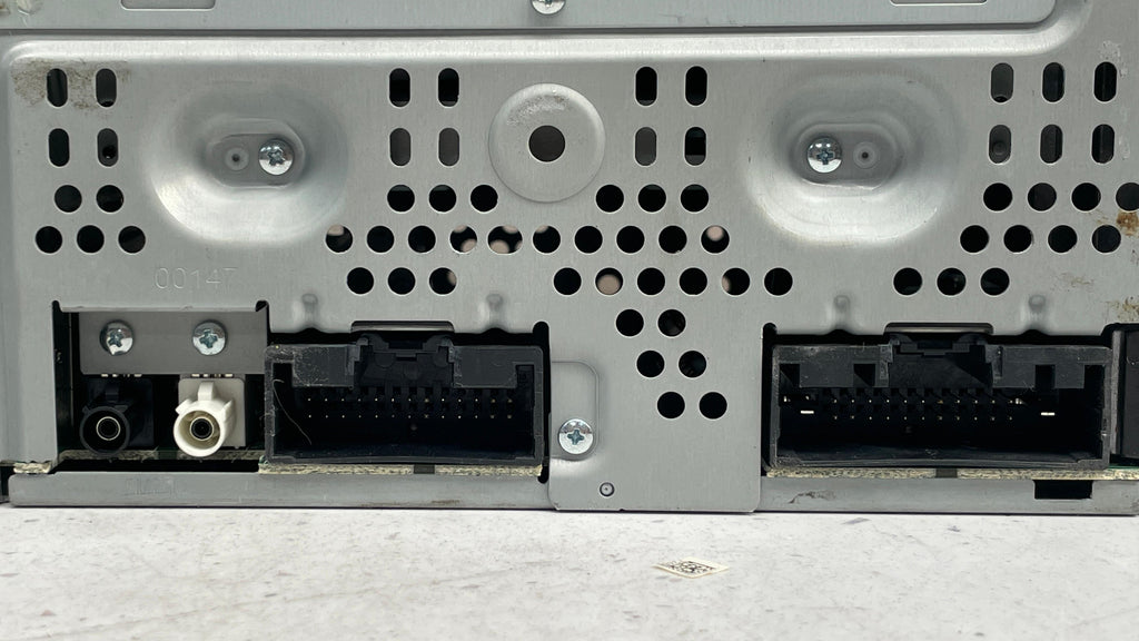 CV4T-19C107-XB FORD CD RADIO HEAD UNIT