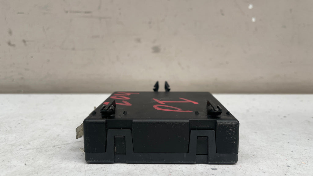 A2048702226 MERCEDES W204 FRONT RIGHT DOOR CONTROL MODULE