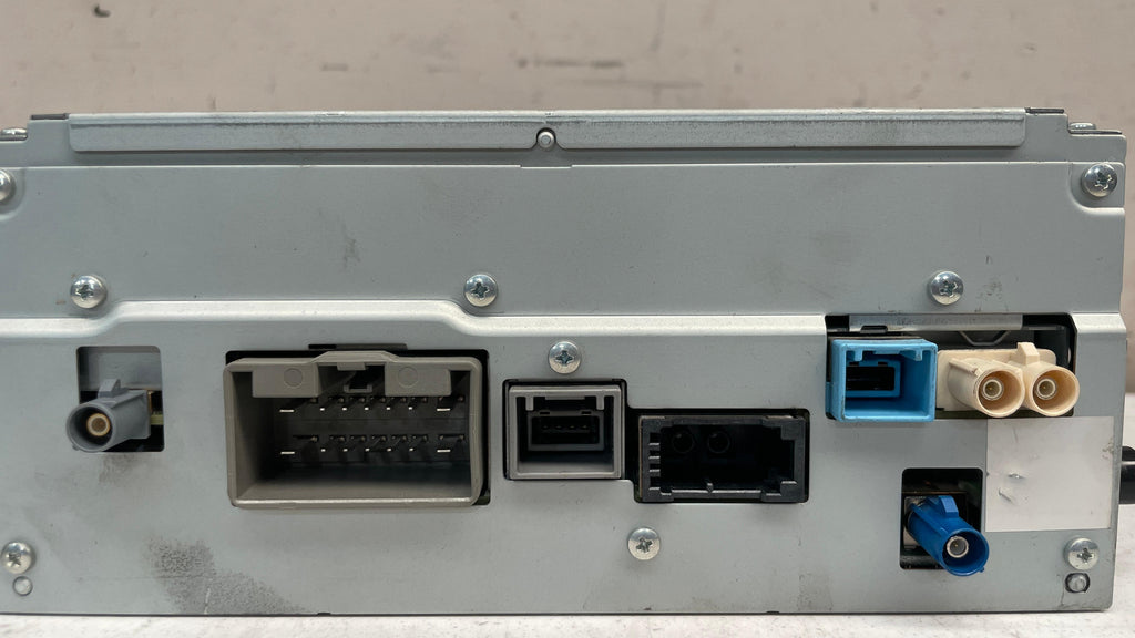 31357756AA LAND ROVER RADIO CD HEAD UNIT