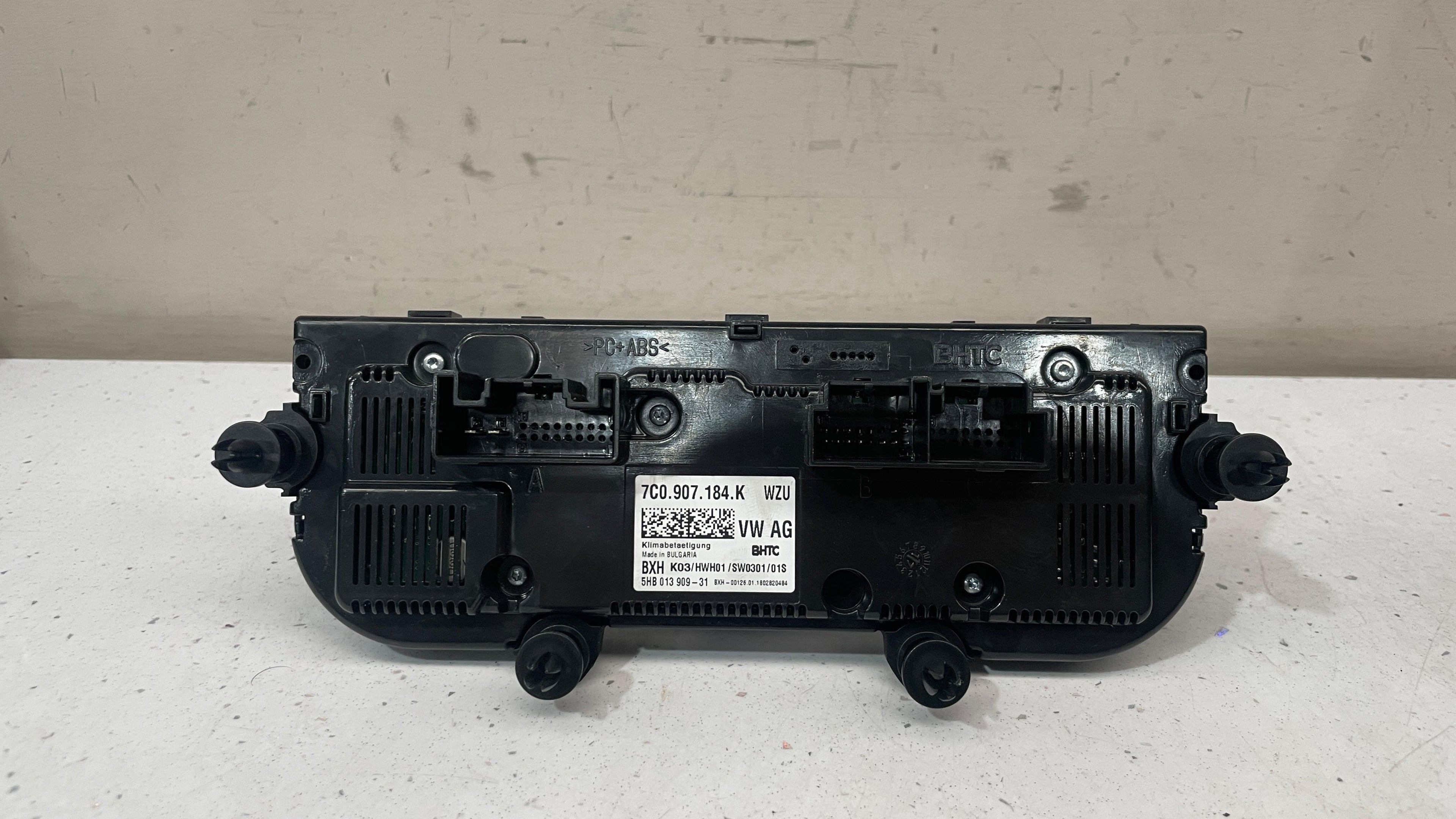 7C0907184K VOLKSWAGEN CRAFTER CLIMATE CONTROL CONTROL UNIT