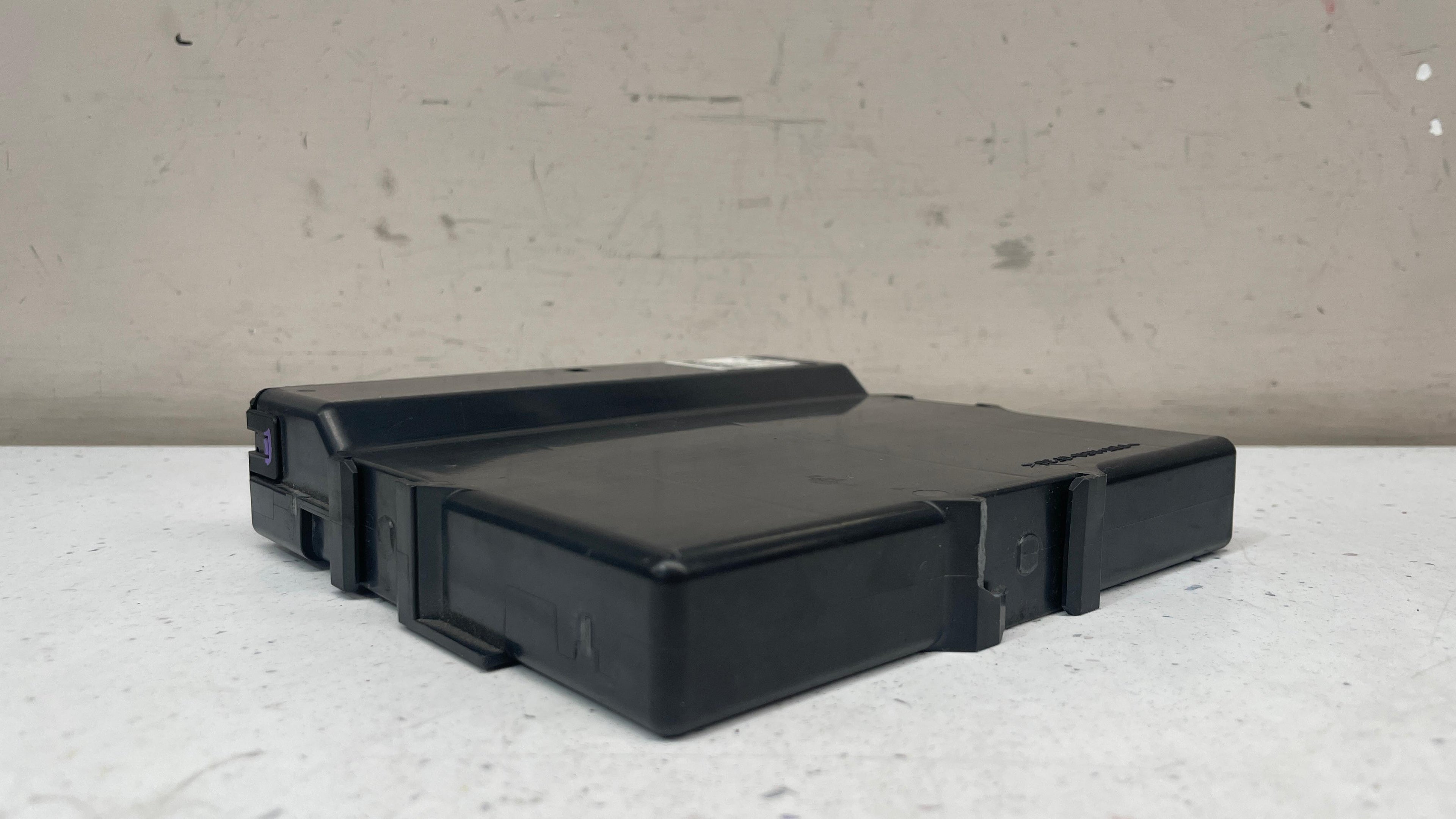 89981-0R020 TOYOTA RAV4 HYBRID VEHICLE CONTROL MODULE