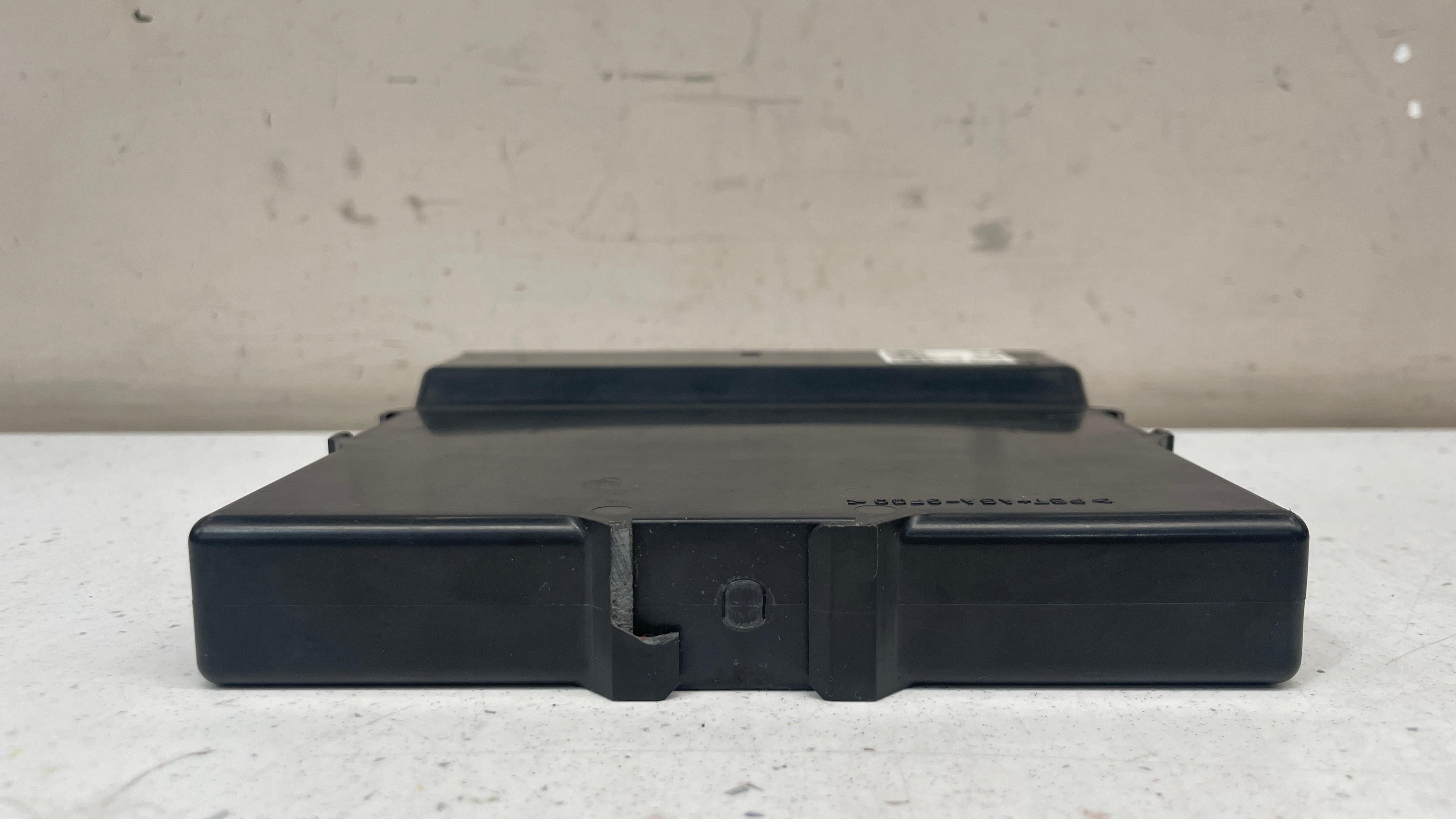 89981-0R020 TOYOTA RAV4 HYBRID VEHICLE CONTROL MODULE
