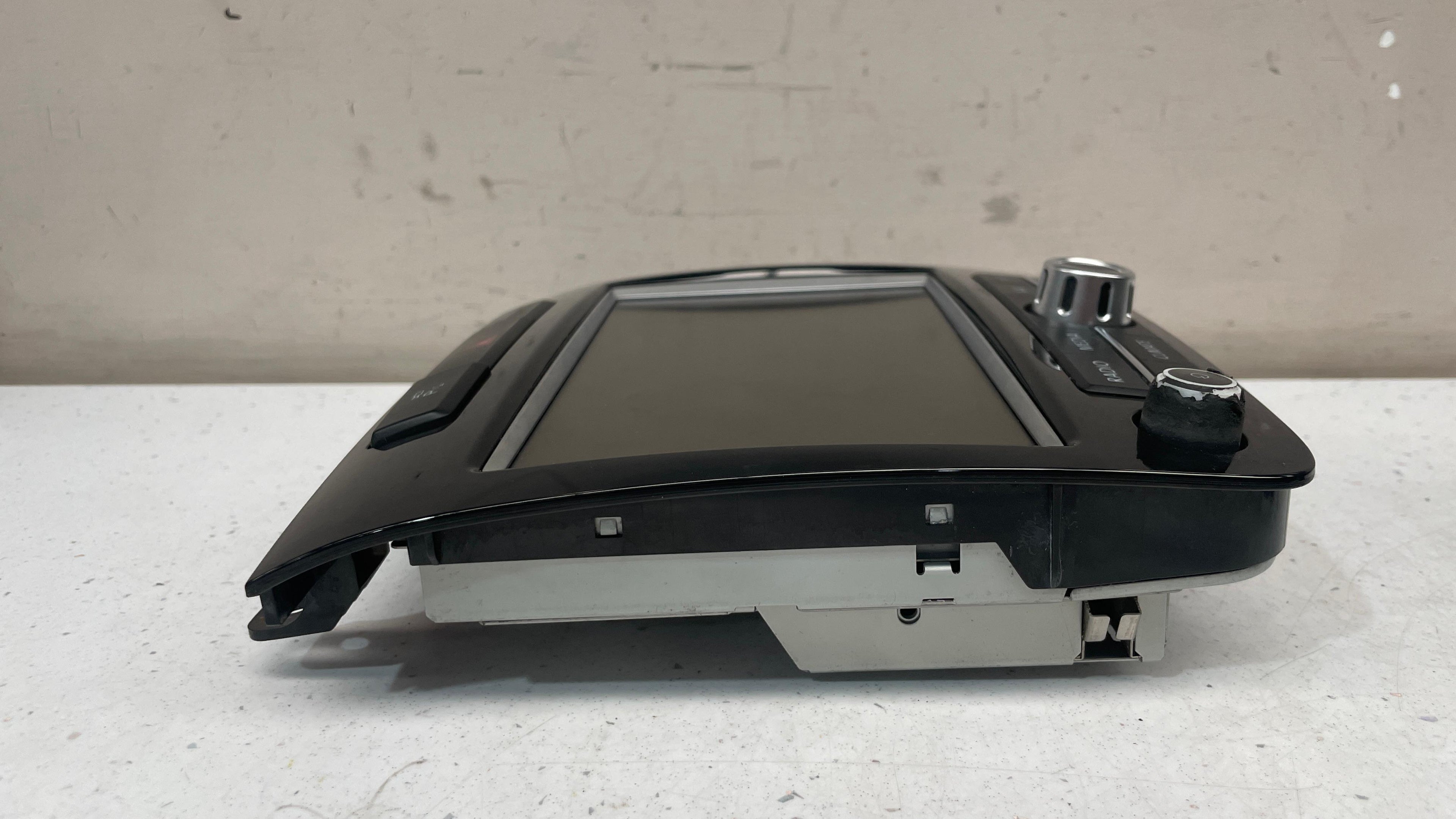 7P6919603 VOLKSWAGEN TOUAREG LCD MONITOR DISPLAY SCREEN