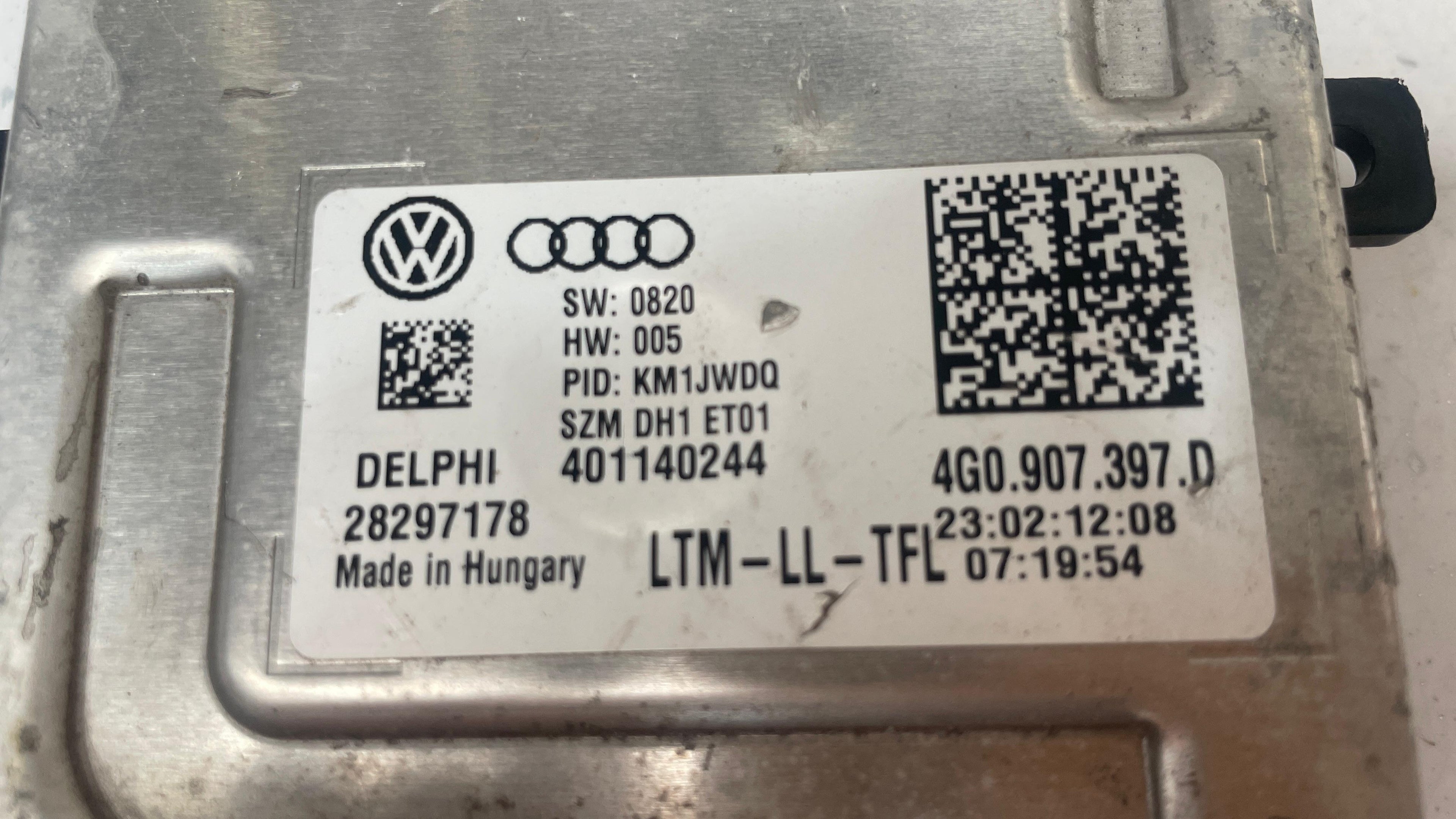 4G0907397D AUDI Q5  LED DAYTIME RUNNING LIGHT CONTROL MODULE