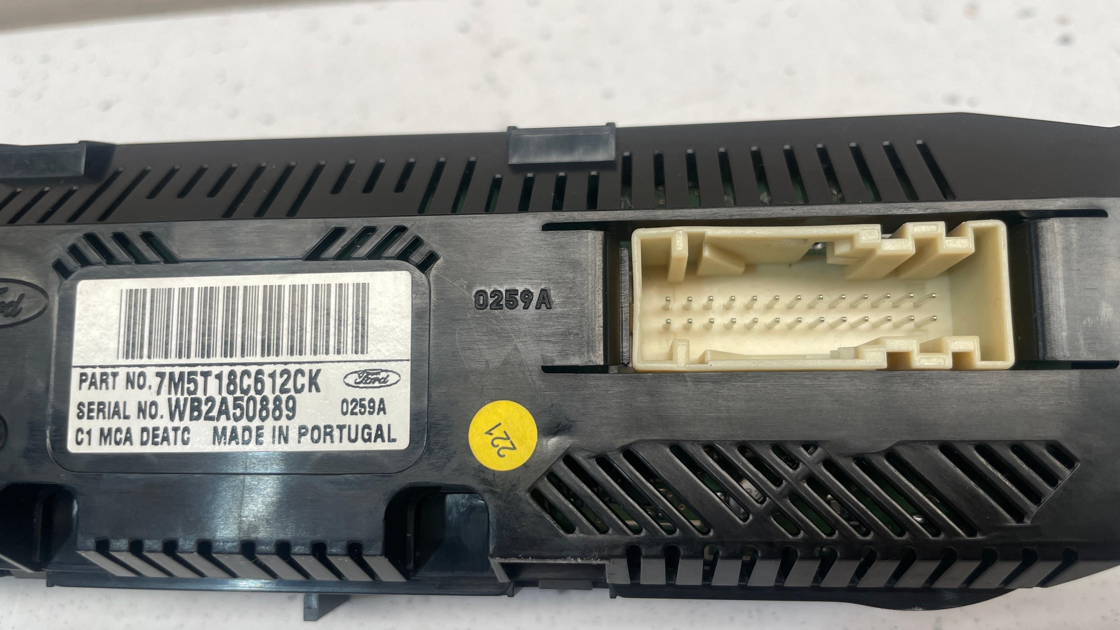 7M5T18C612CK FORD KUGA CLIMATE COTROL SWITCH PANEL