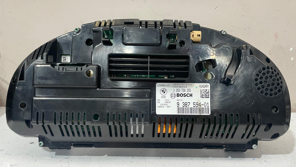 9387594-01 BMW F15 SPEEDOMETER CONTROL PANEL