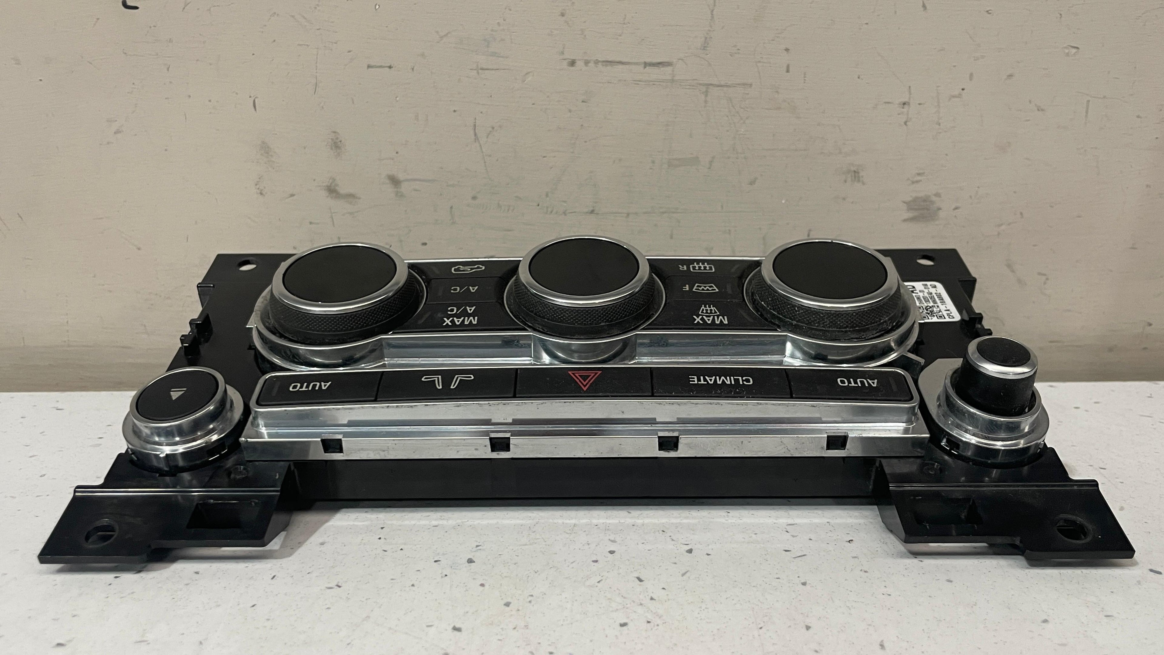 CPLA-18A802-AD LAND ROVER CLIMATE CONTROL PANEL