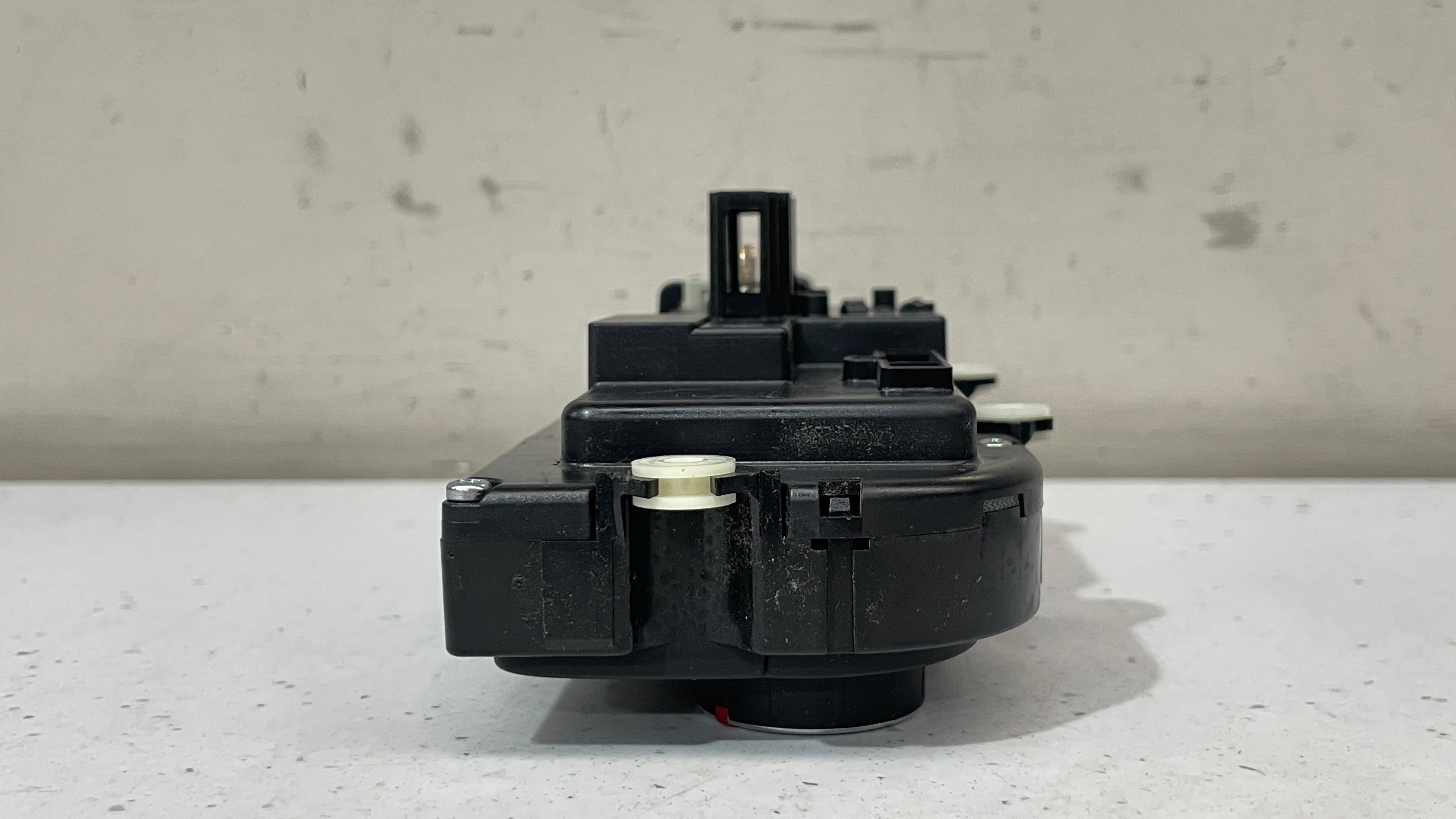 5HB009751-70 VOLKSWAGEN TIGUAN CLIMATE CONTROL PANEL