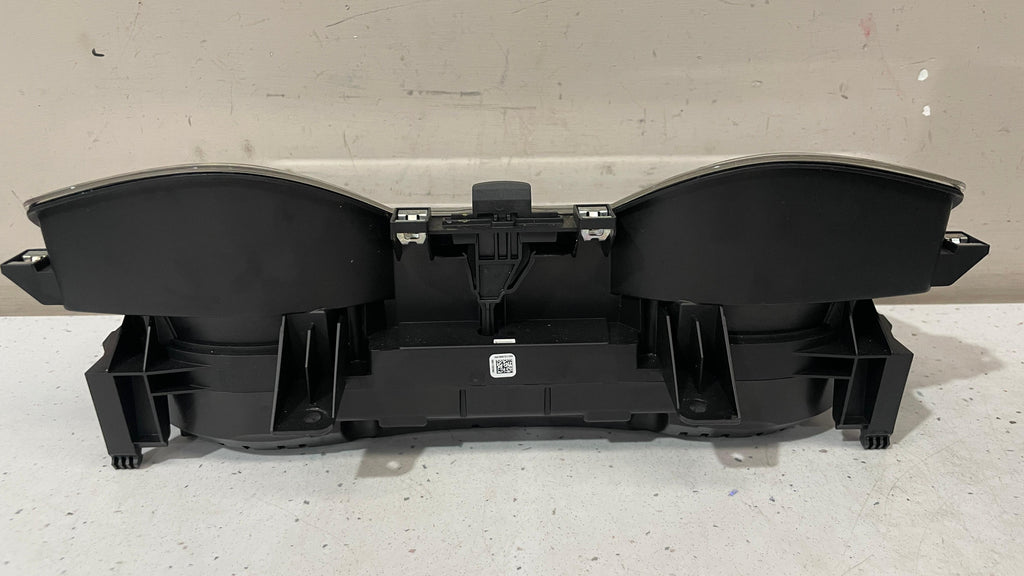 7C0920941A VOLKSWAGEN CRAFTER  INSTRUMENT CLUSTER SPEEDOMETER