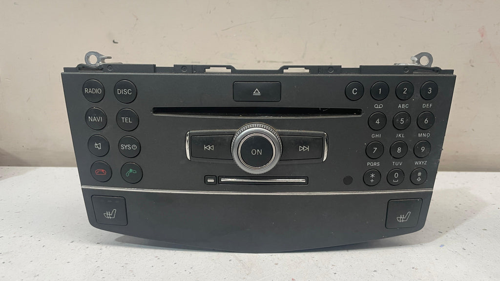 A2049061002 MERCEDES W204 RADIO COMAND NAVIGATION