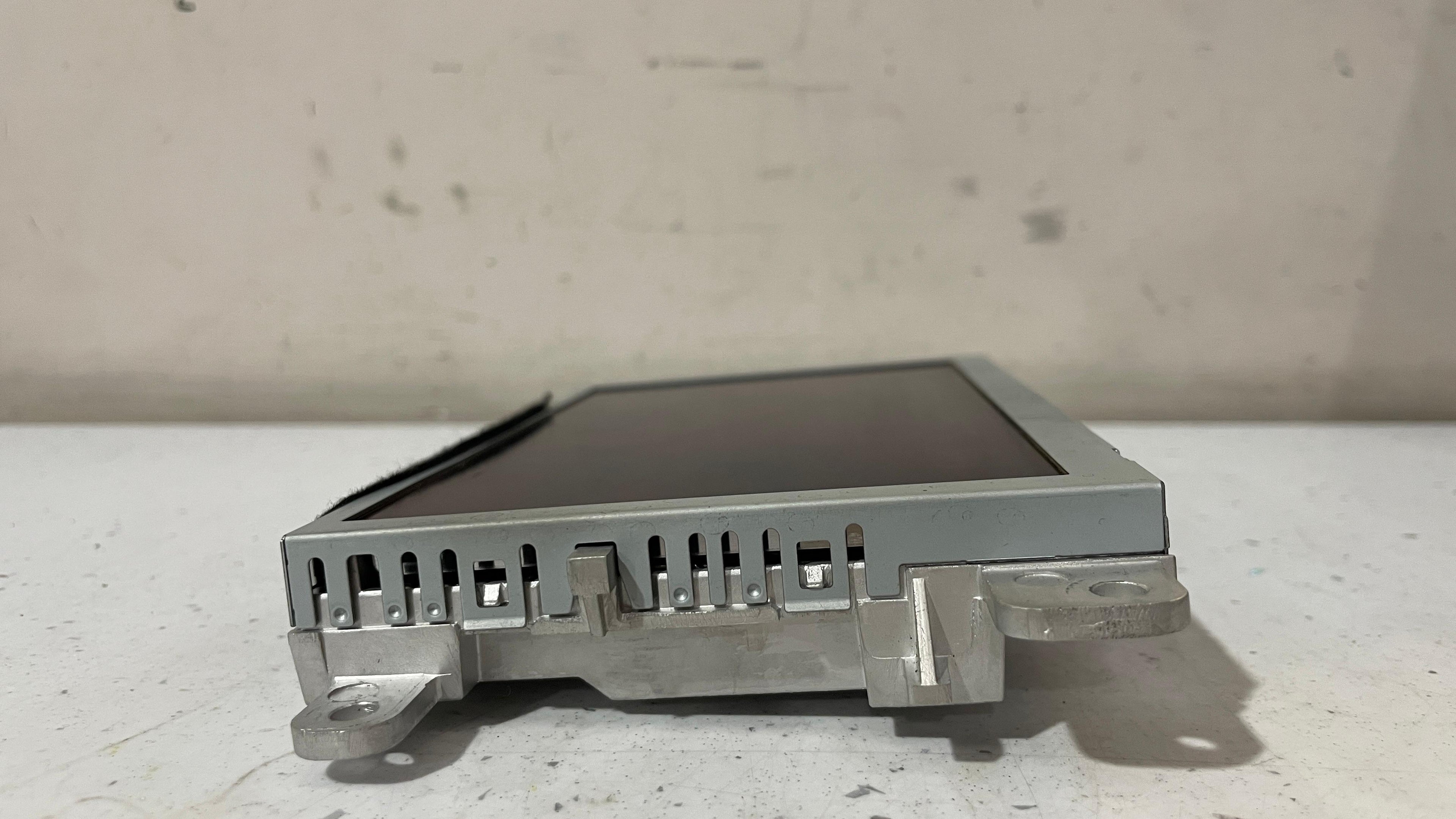 8R0919604 AUDI NAVIGATION DISPLAY SCREEN