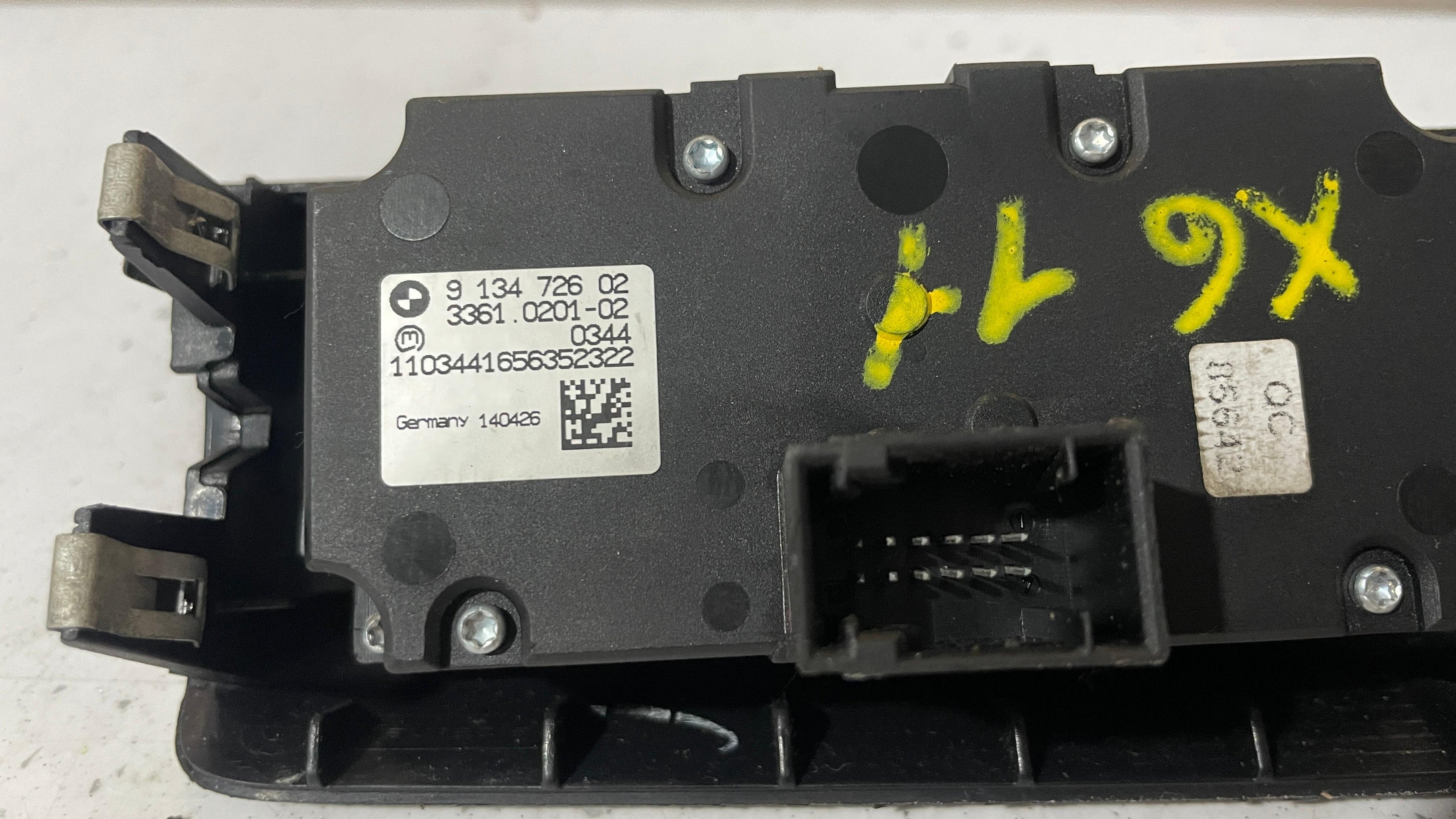 913472602 BMW F15 HEADLIGHT CONTROL SWITCH