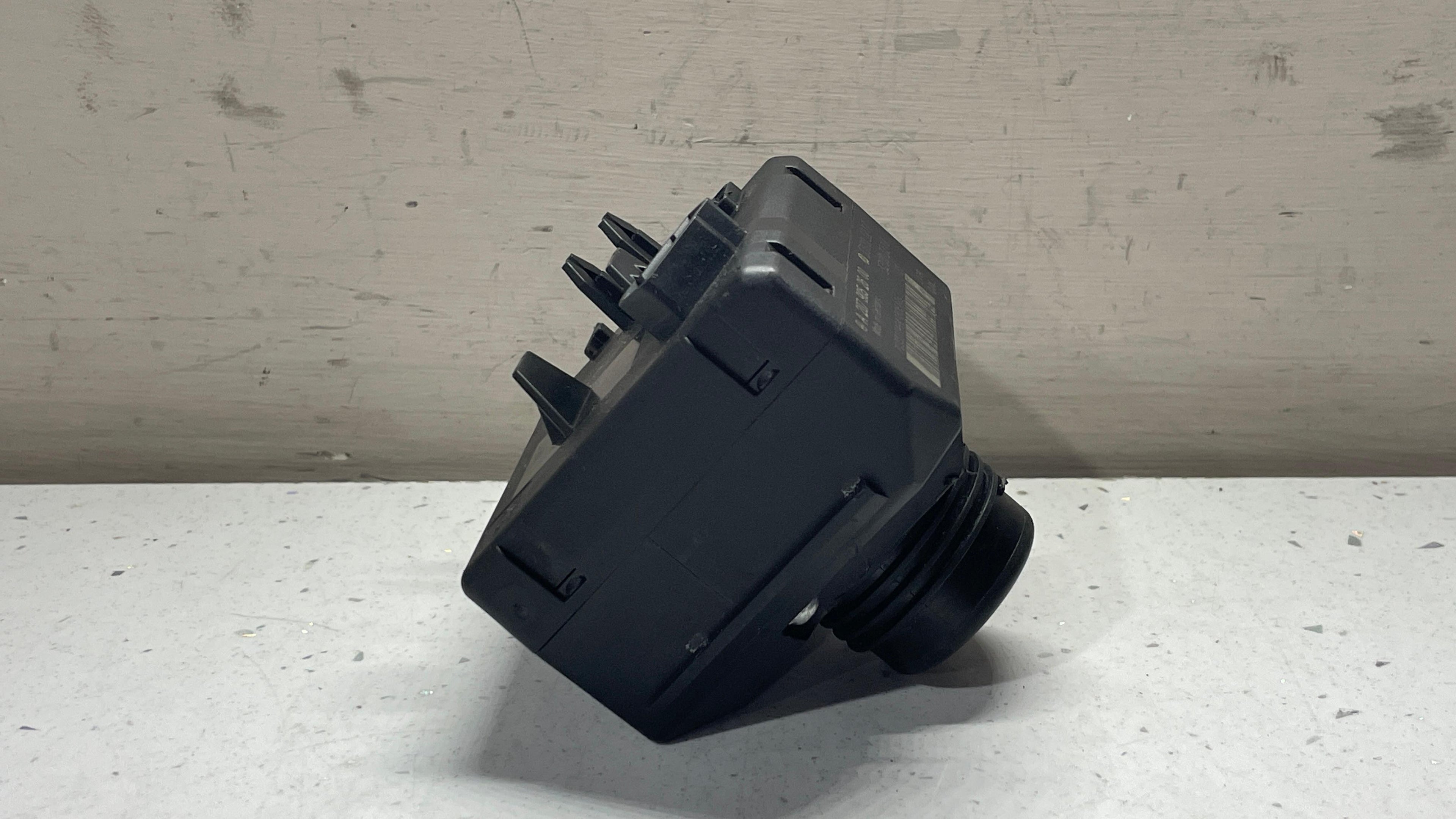 A2079052600 MERCEDES W204 KEY READER IGNITION SWITCH
