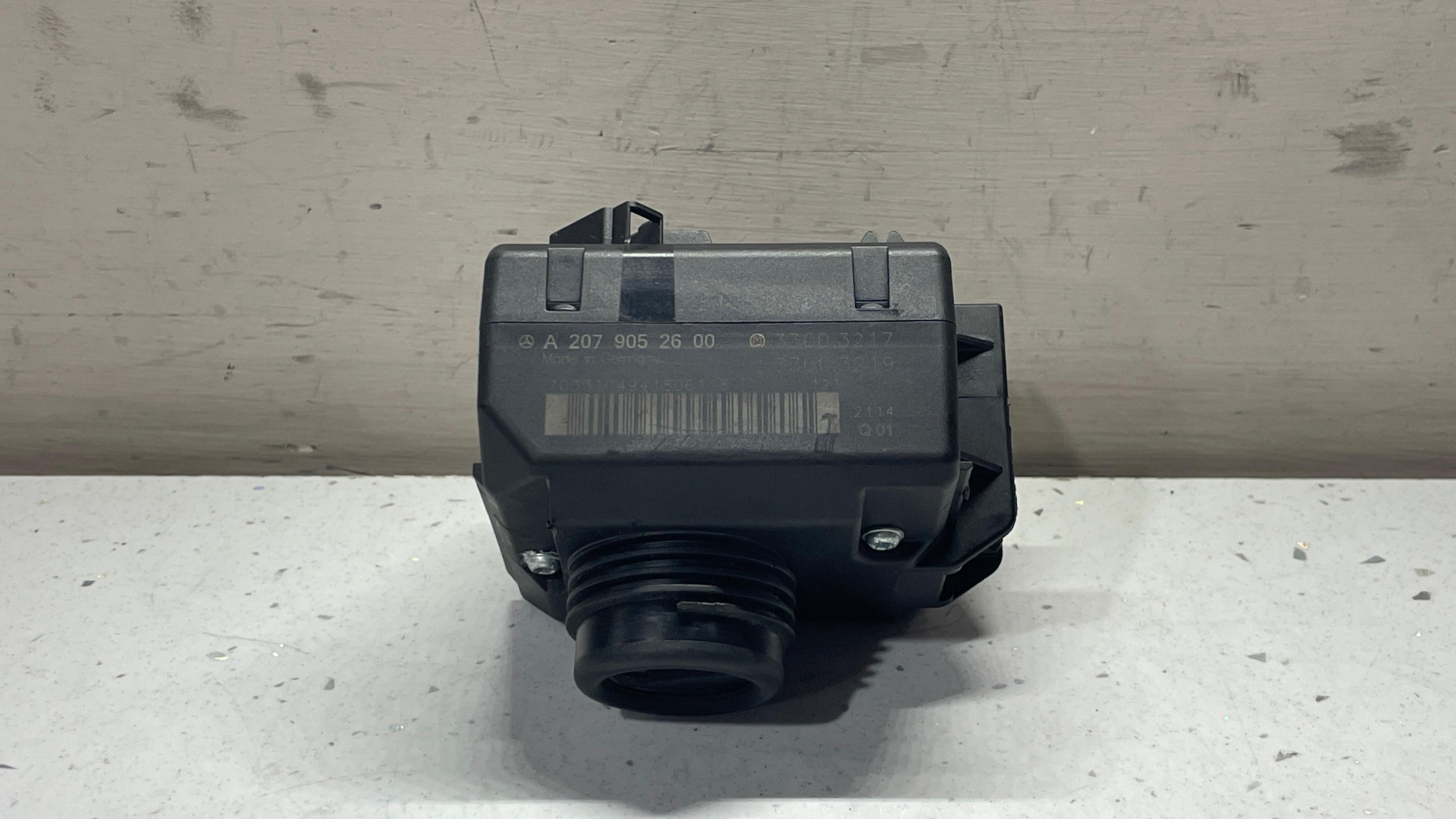 A2079052600 MERCEDES W204 KEY READER IGNITION SWITCH
