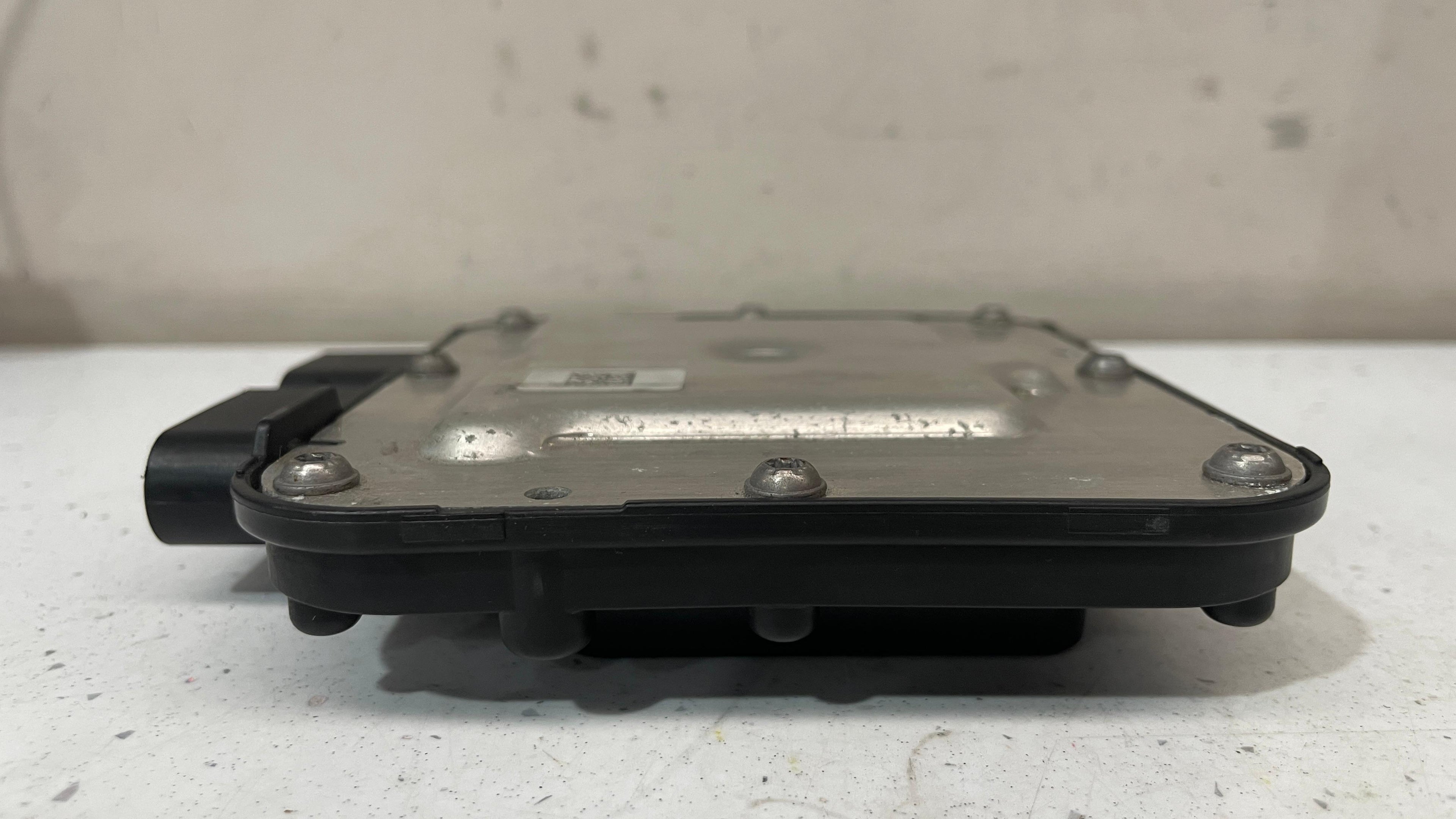 4M0907145D AUDI SQ7 AIR SUSPENSION MODULE