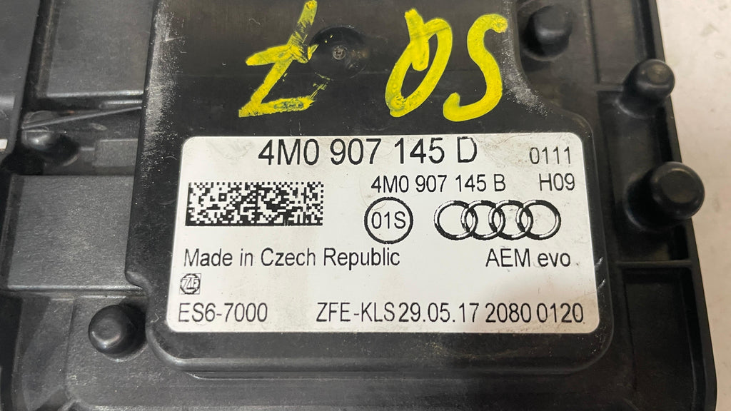 4M0907145D AUDI SQ7 AIR SUSPENSION MODULE