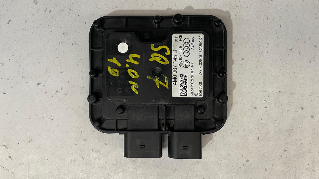 4M0907145D AUDI SQ7 AIR SUSPENSION MODULE