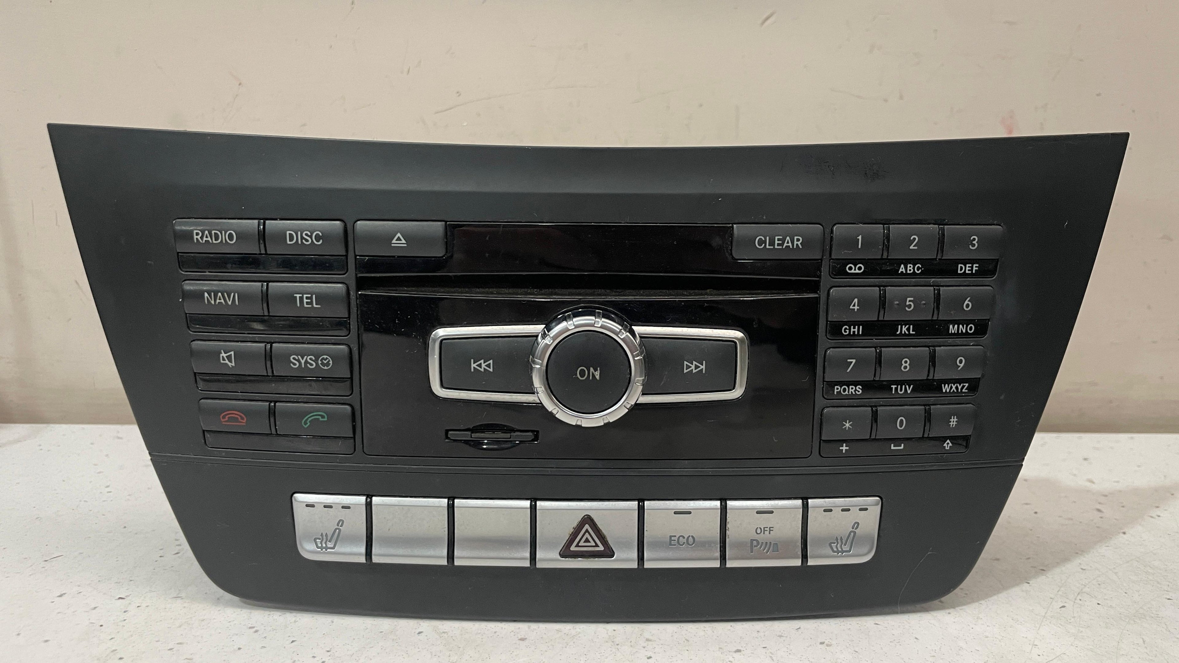 A2049006909 MERCEDES W204 RADIO CD DVD HEAD UNIT