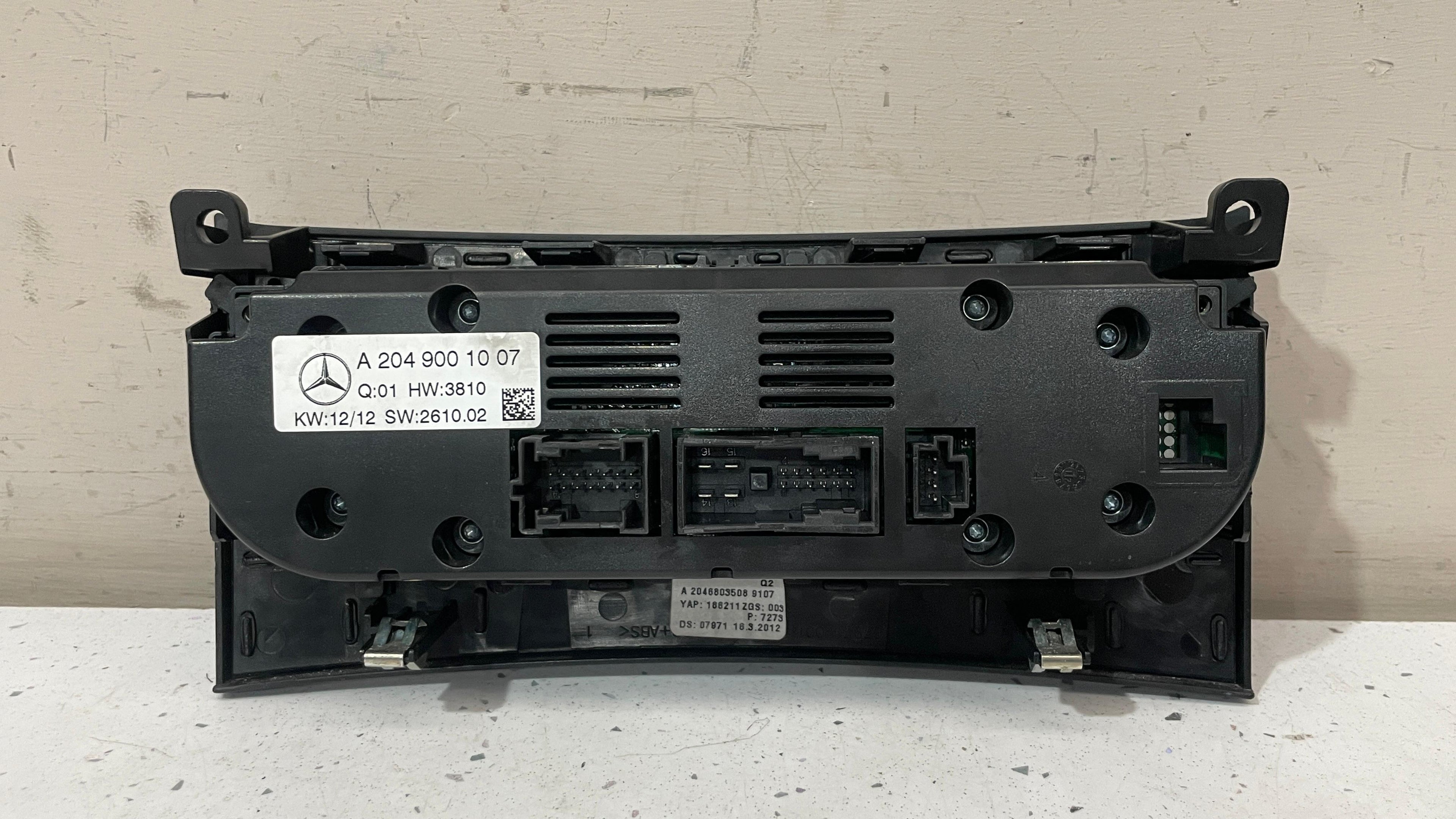 A2049001007 MERCEDES W204 CLIMATE CONTROL PANEL SWITCH