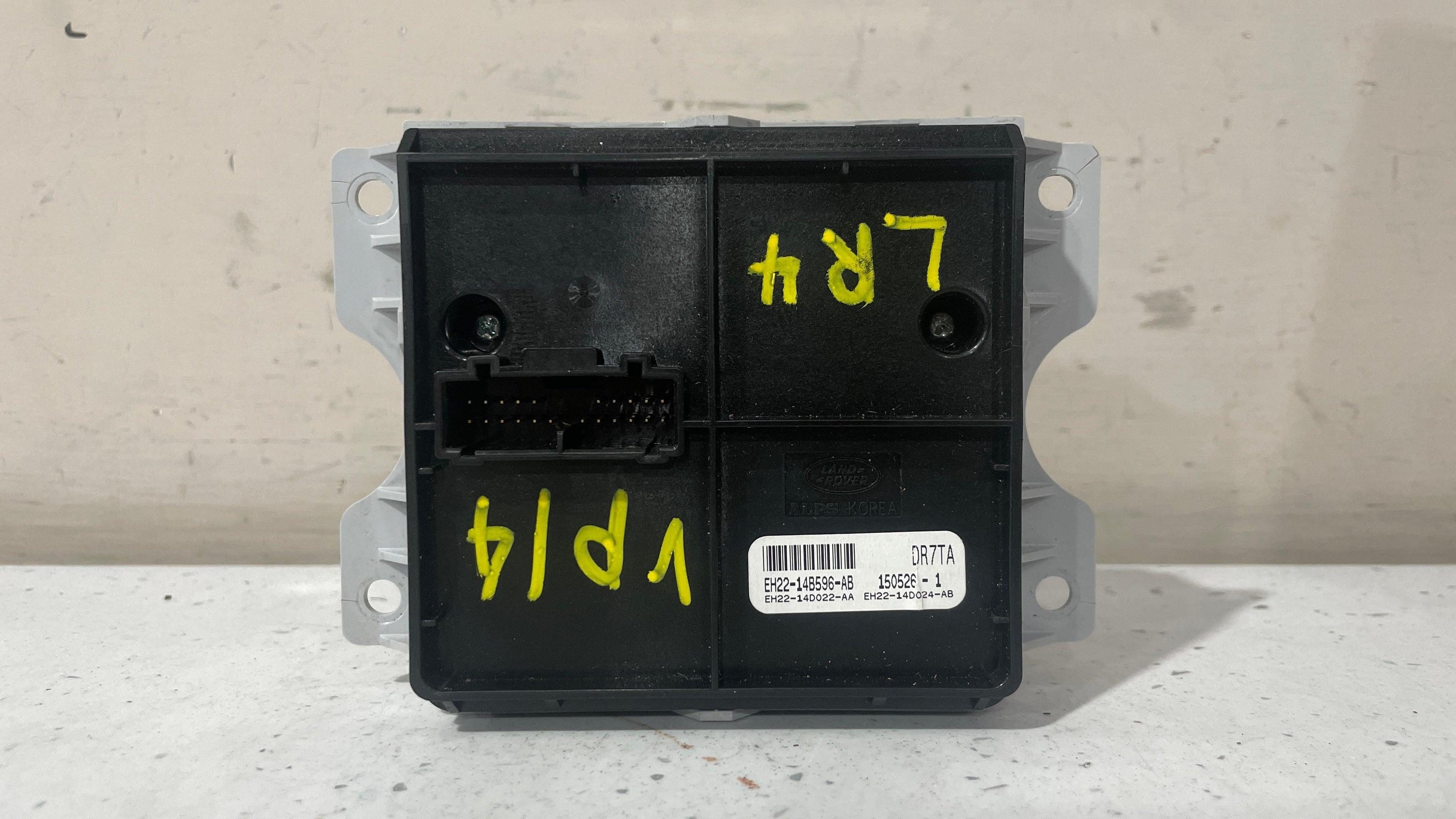 EH22-14B596-AB LAND ROVER SUSPENSION AND TERRAIN CONTROL  SWITCH