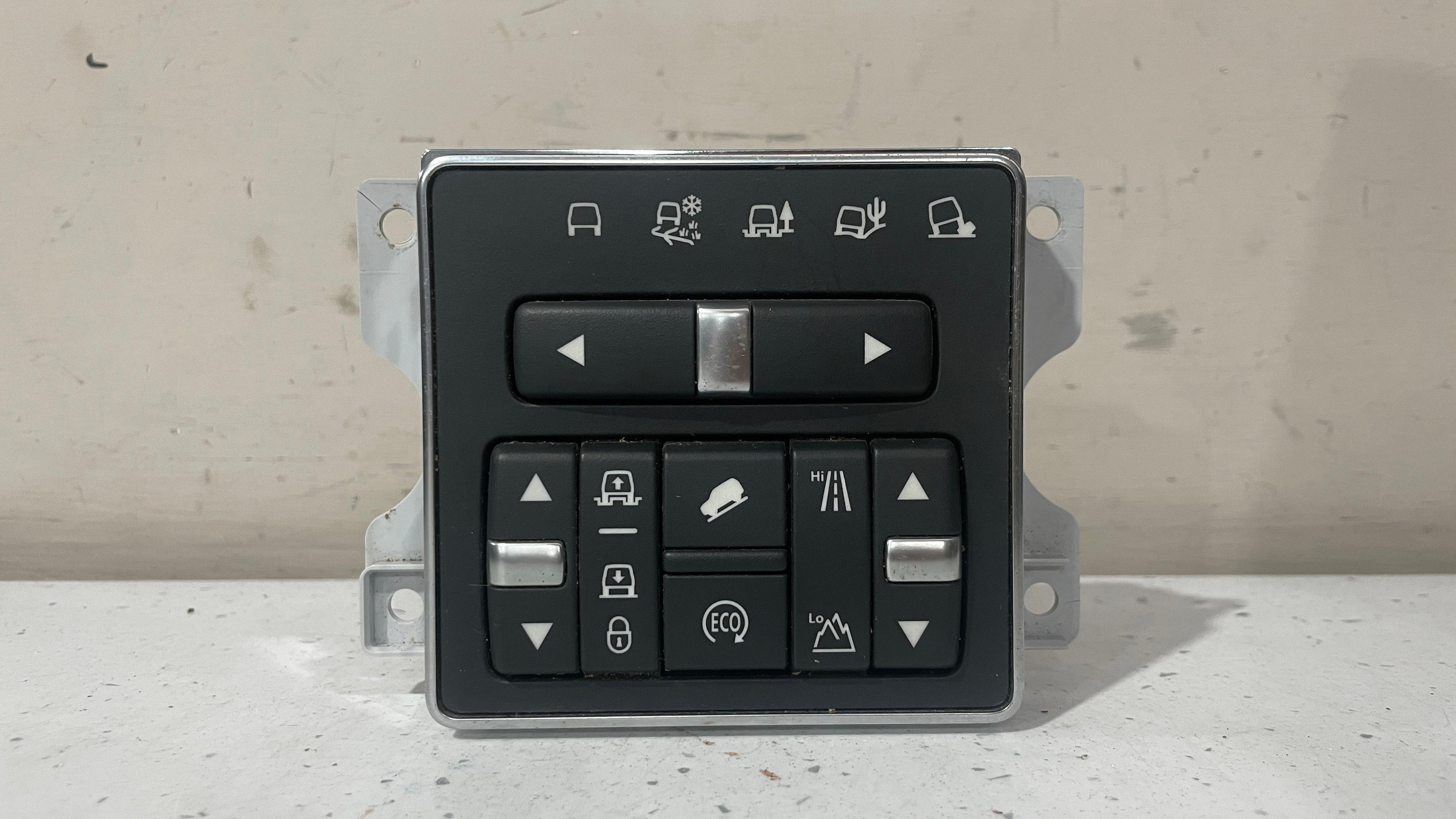 EH22-14B596-AB LAND ROVER SUSPENSION AND TERRAIN CONTROL  SWITCH