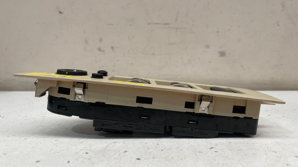 9217367-05 BMW E93 FRONT LEFT DOOR WINDOW SWITCH