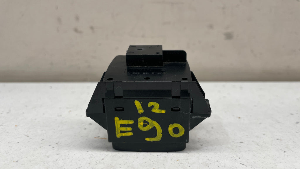 918567501 BMW E90 CONVERTIBLE ROOF CONTROLLER