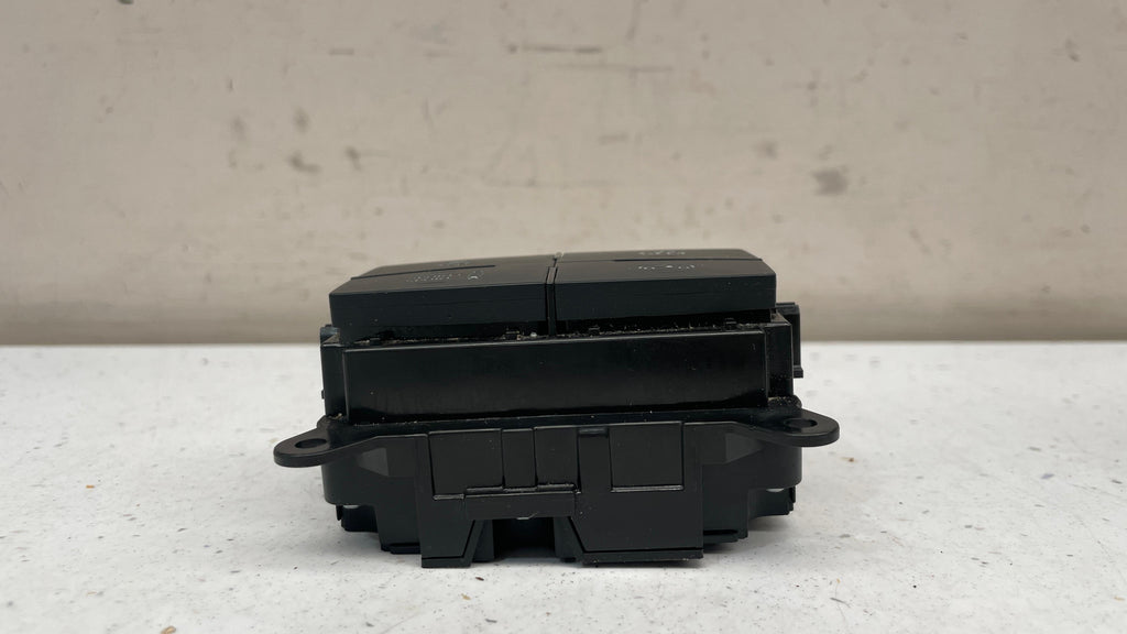 A2929057900 MERCEDES W166 AIR SUSPENSION SPORT TRACTION