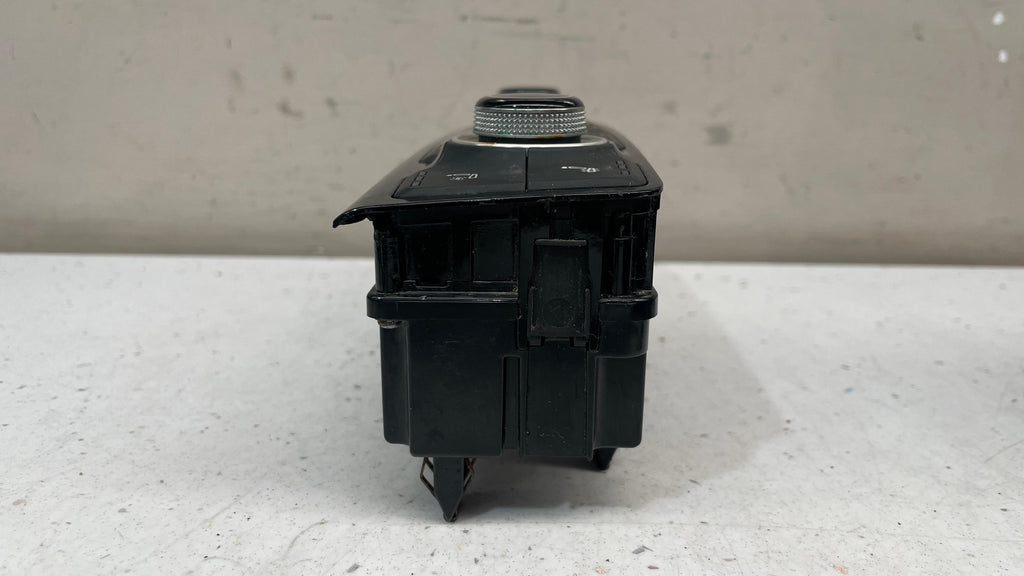 4H0820043P AUDI A8 CLIMATE CONTROL FRONT AC