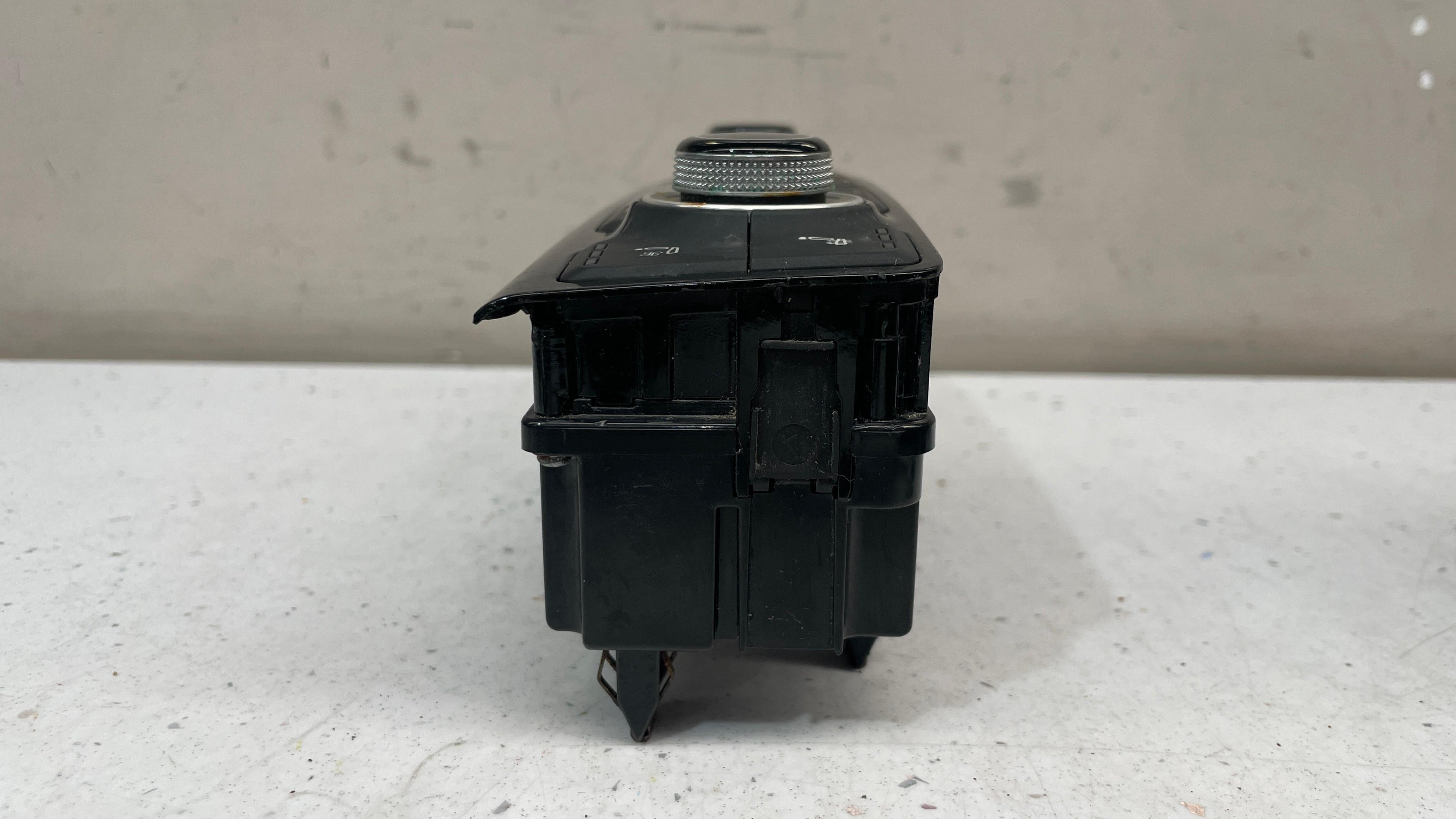 4H0820043P AUDI A8 CLIMATE CONTROL FRONT AC