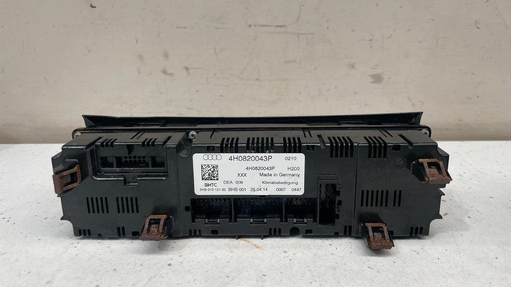 4H0820043P AUDI A8 CLIMATE CONTROL FRONT AC