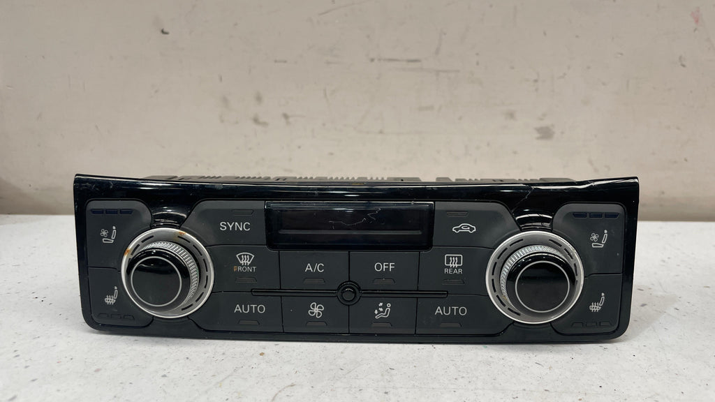 4H0820043P AUDI A8 CLIMATE CONTROL FRONT AC