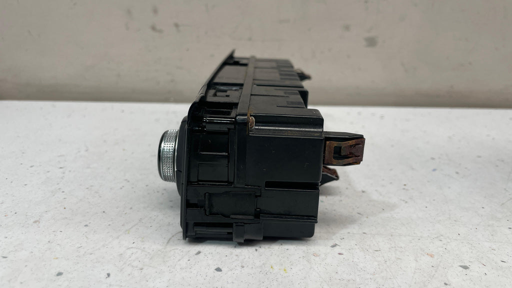 4H0820043P AUDI A8 CLIMATE CONTROL FRONT AC