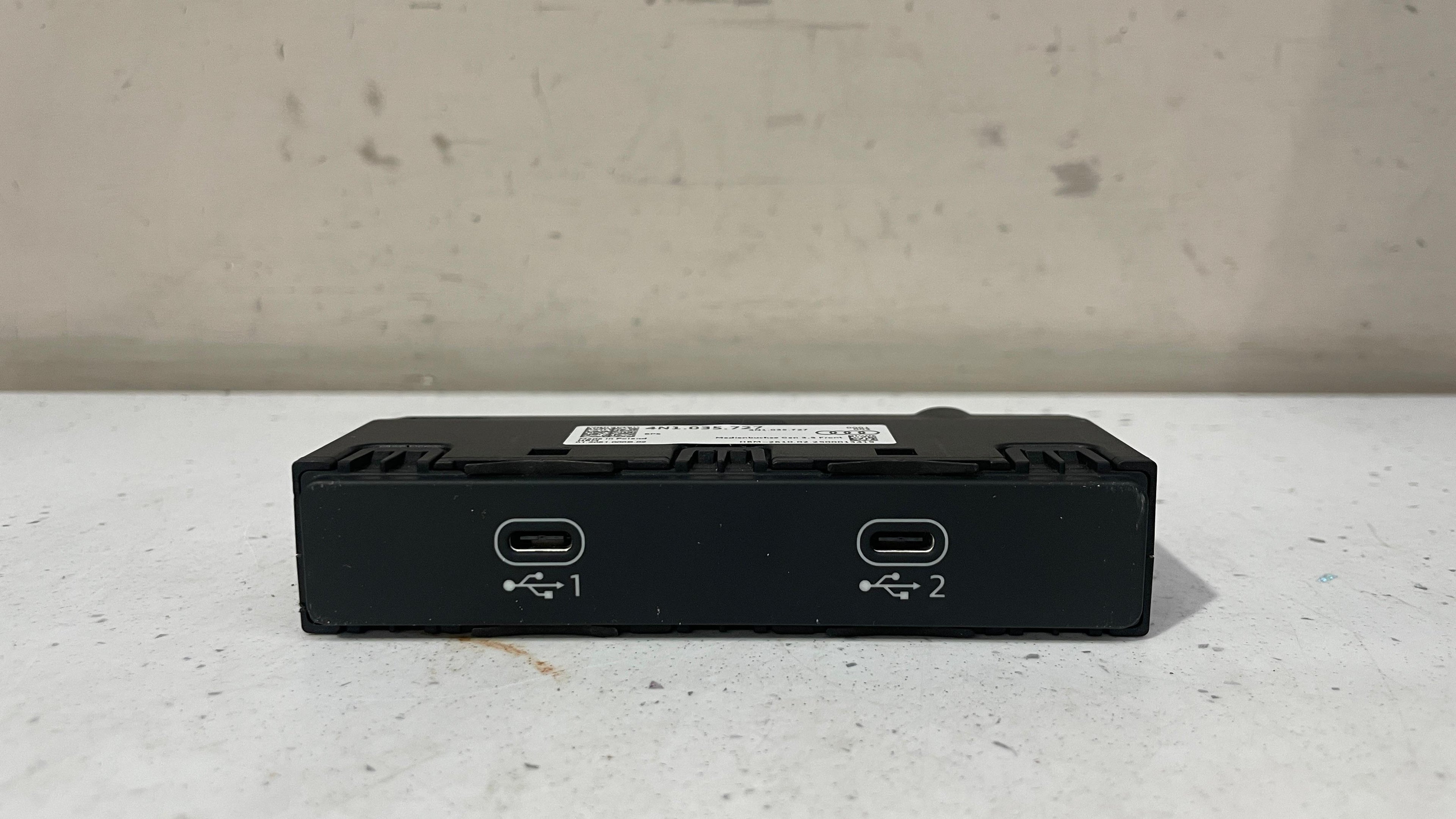 4N1035727 AUDI Q7 USB WIRELESS CHARGER PORT MODULE
