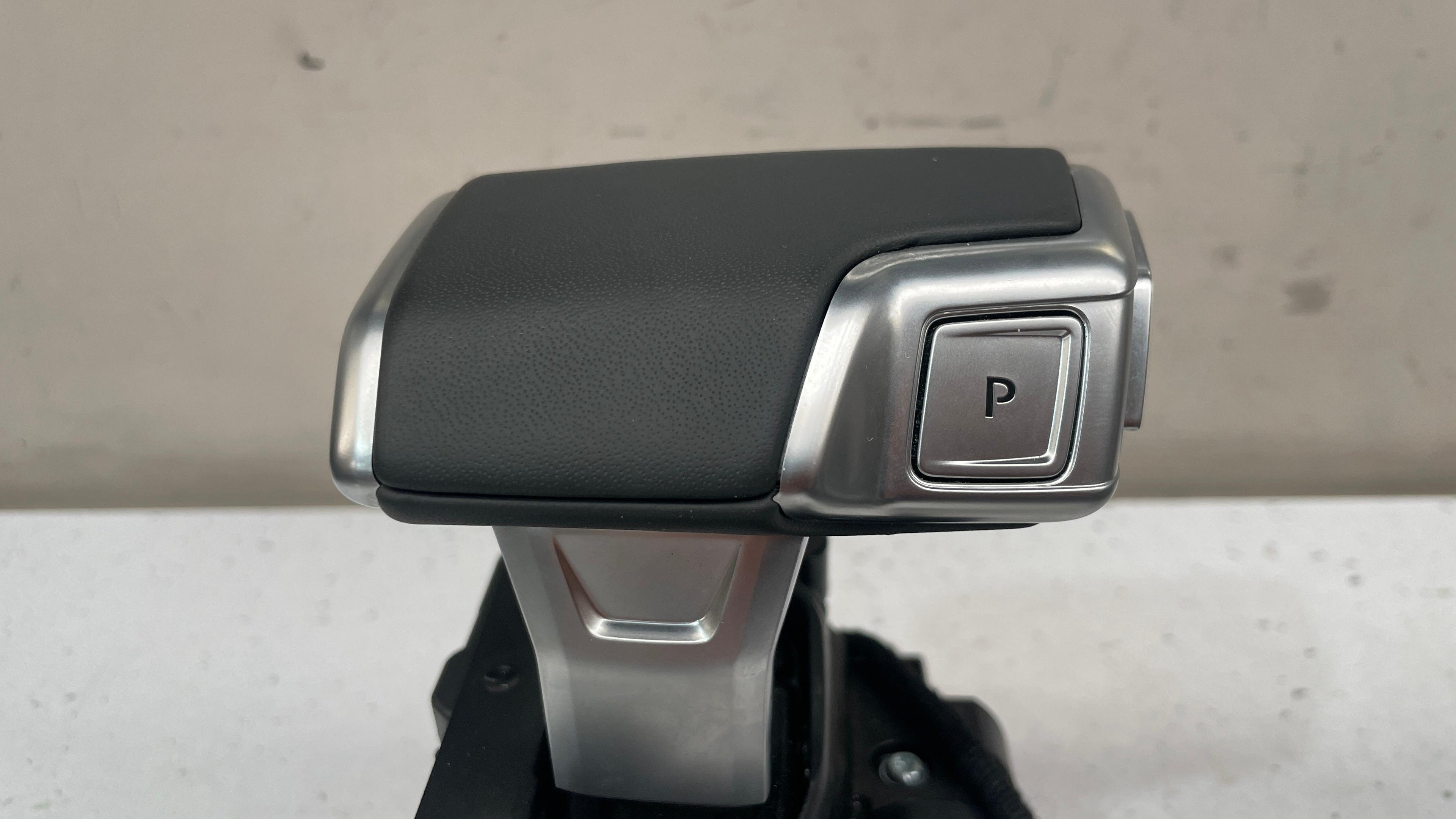 4M8713041D AUDI Q7 GEAR SELECTOR LEVER AUTOMATIC GEARBOX