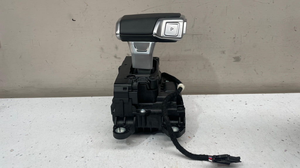 4M8713041D AUDI Q7 GEAR SELECTOR LEVER AUTOMATIC GEARBOX