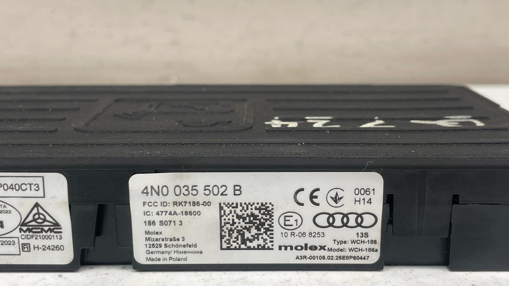 4N0035502B AUDI Q7 WIRELESS PHONE CHARGING MODULE